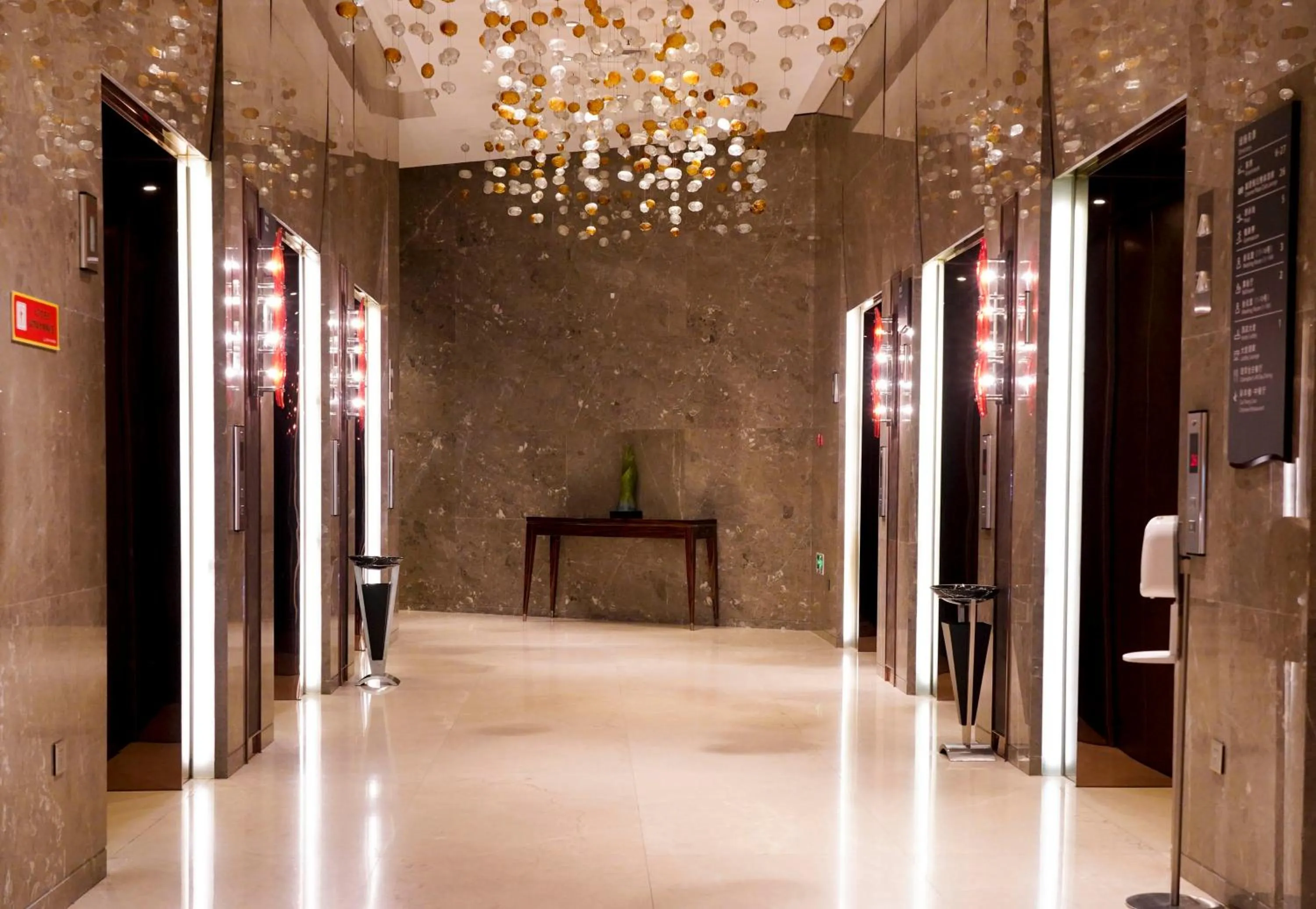 Lobby or reception in Crowne Plaza Dalian Sports Center by IHG