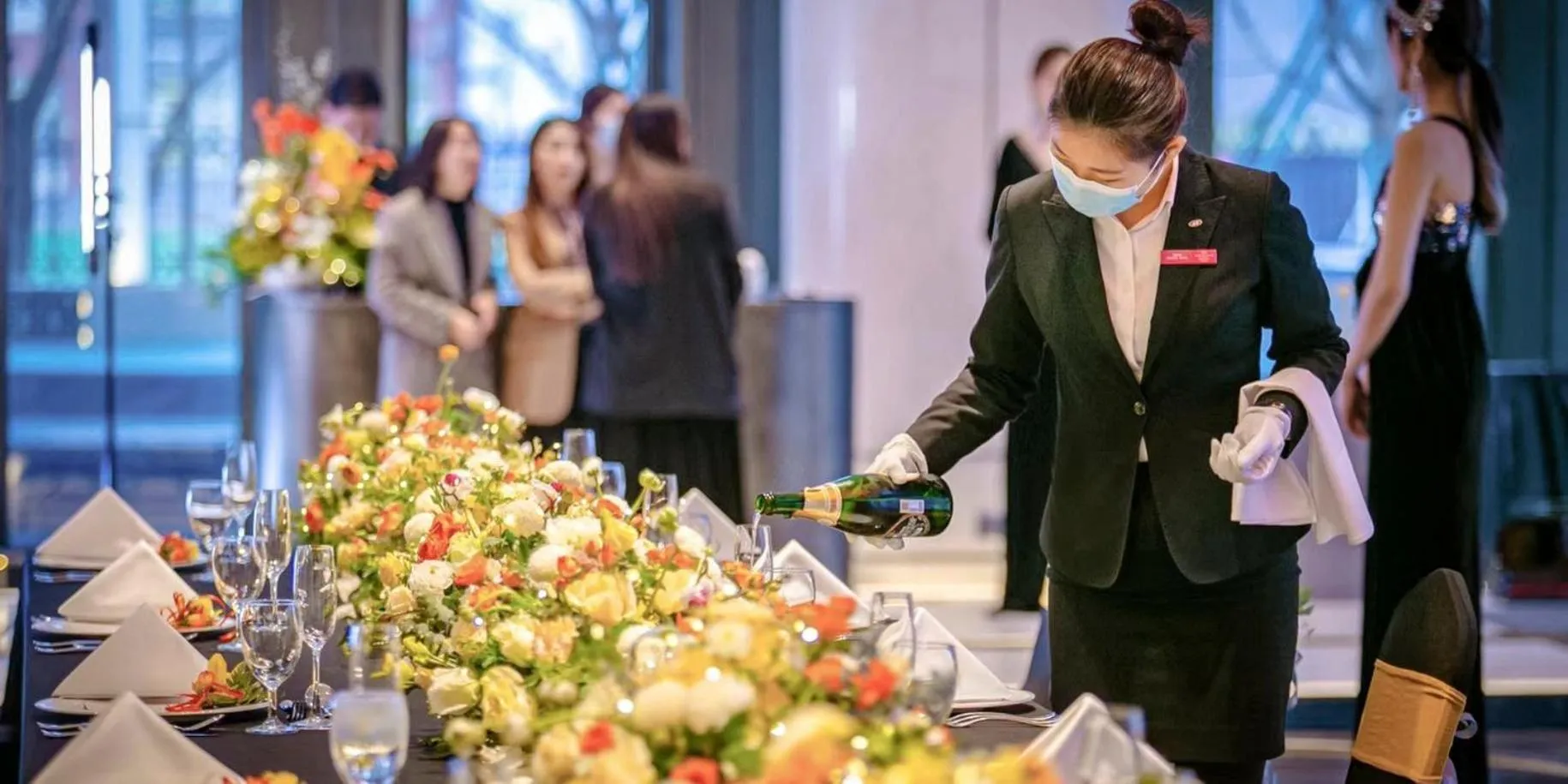 Meeting/conference room in Crowne Plaza Dalian Sports Center by IHG