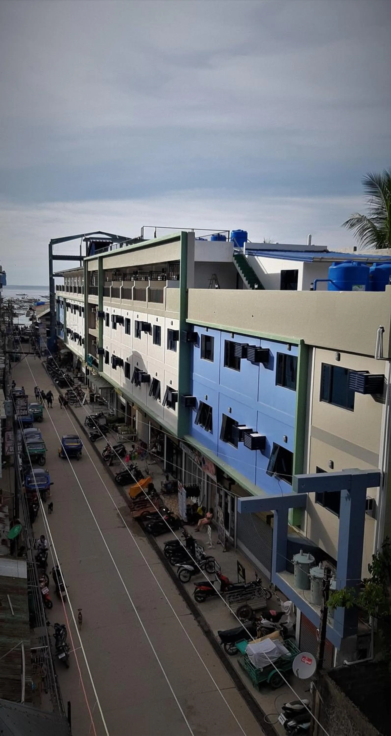 Property building in Laule'a Hostel