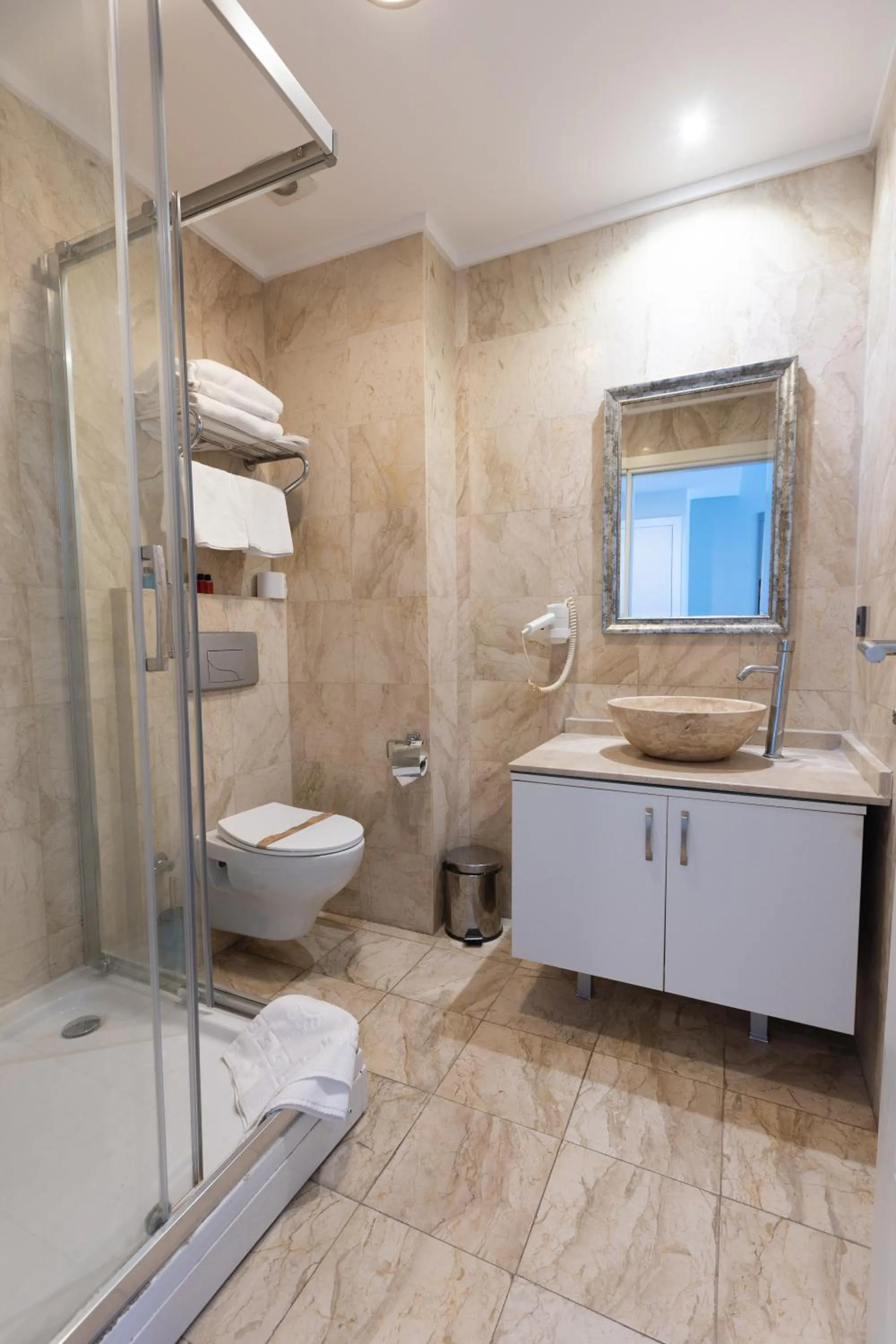 Asia Business Suites