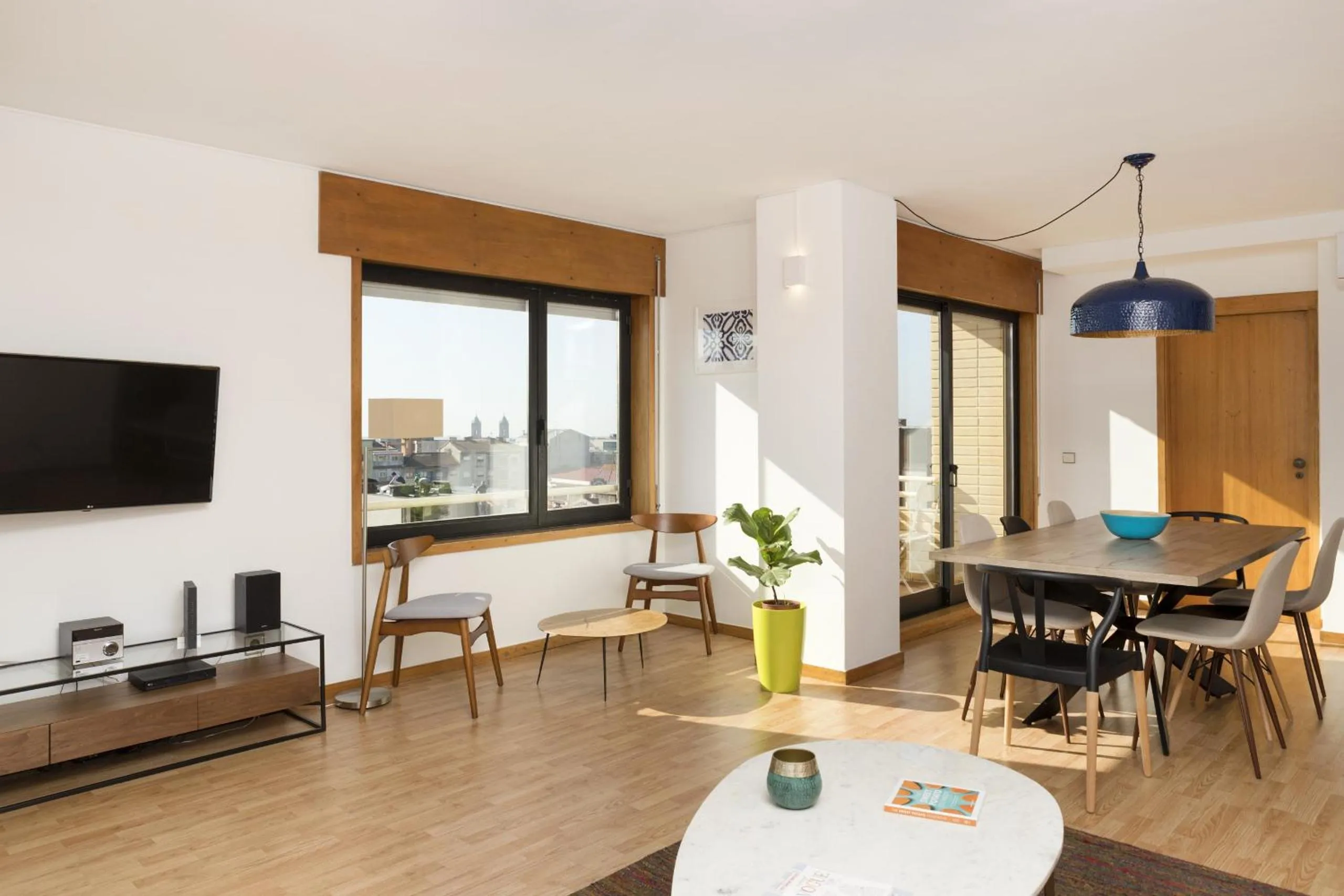 Communal lounge/ TV room in LV Premier Marques MQ2