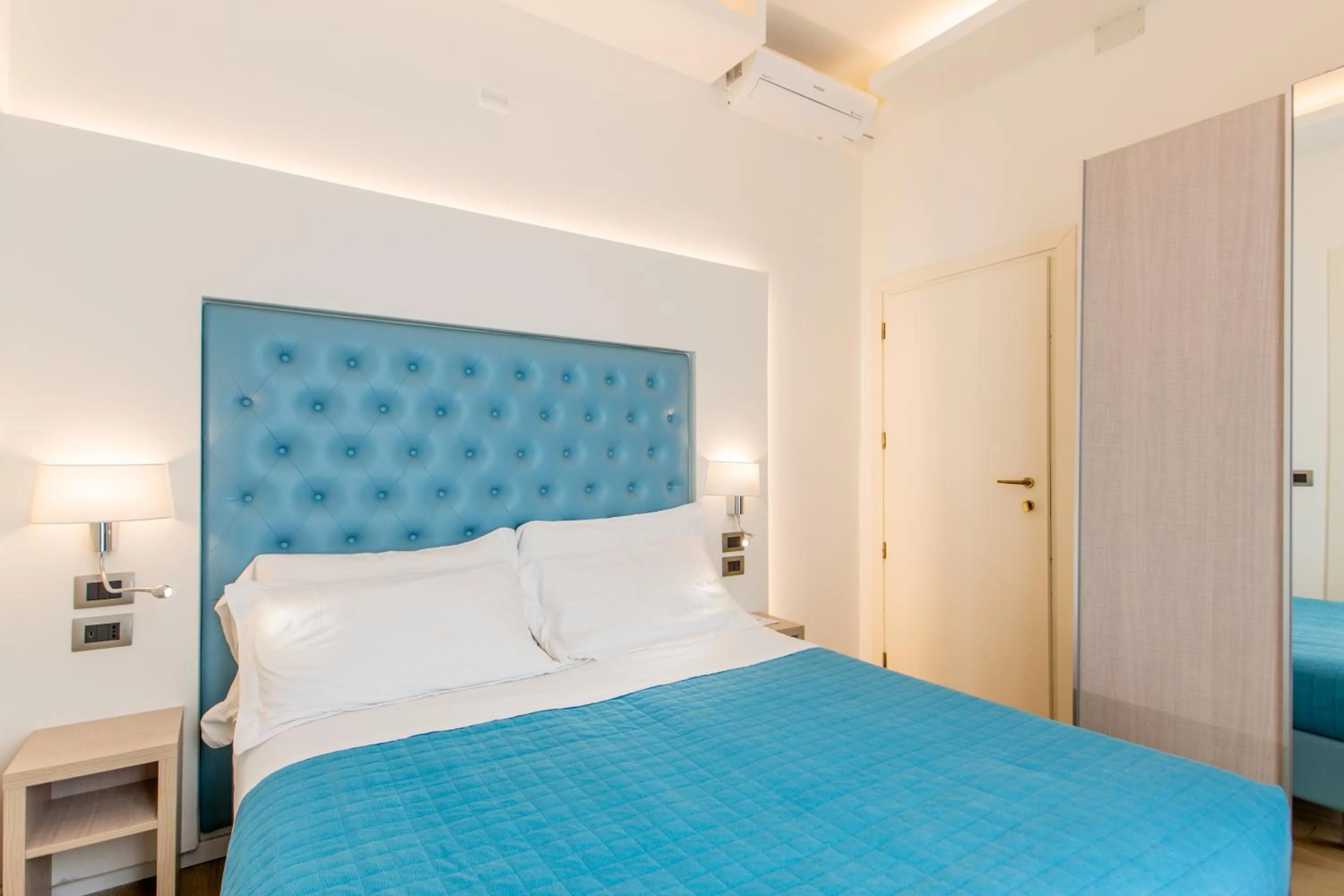 Bed in Hotel Italia Boutique