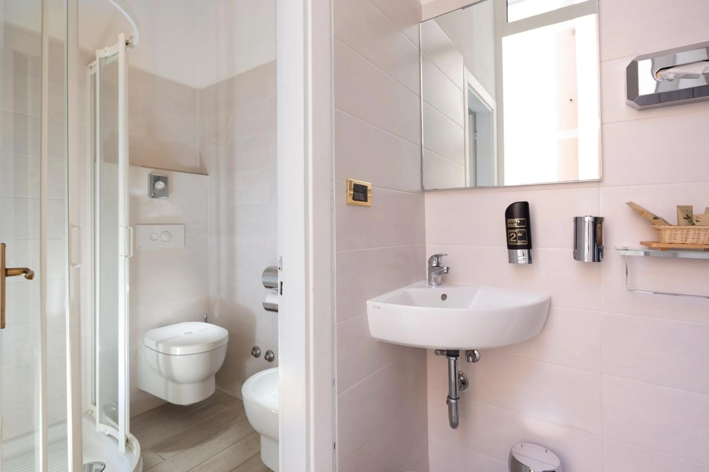 Bathroom in Hotel Italia Boutique