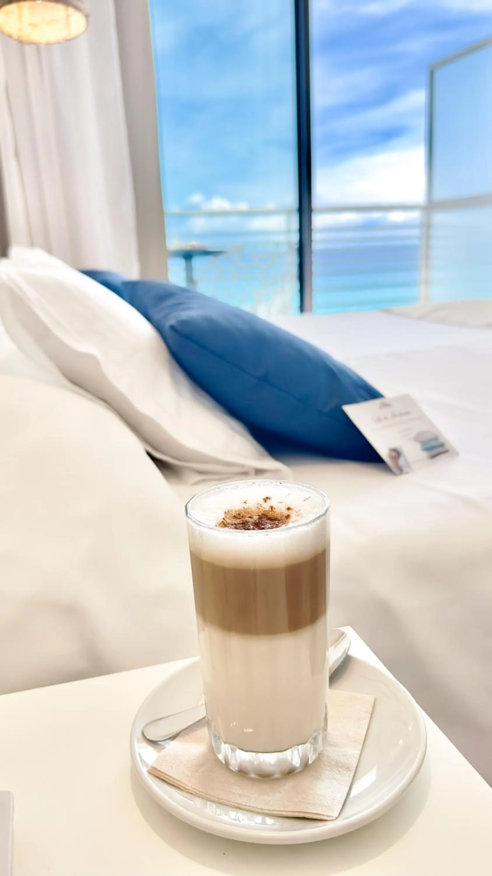 Coffee/tea facilities, Bed in Hotel Na Forana