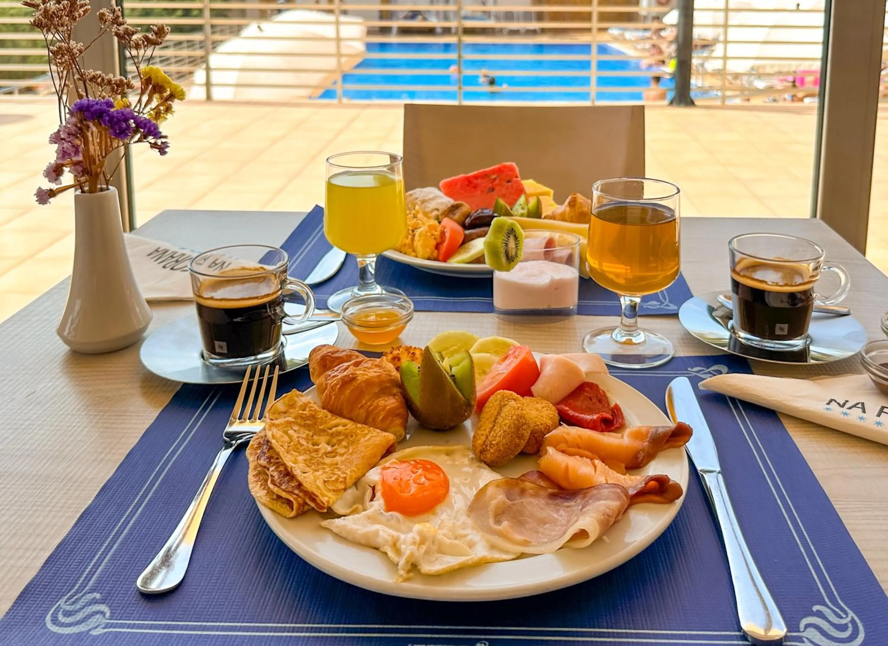 Buffet breakfast in Hotel Na Forana