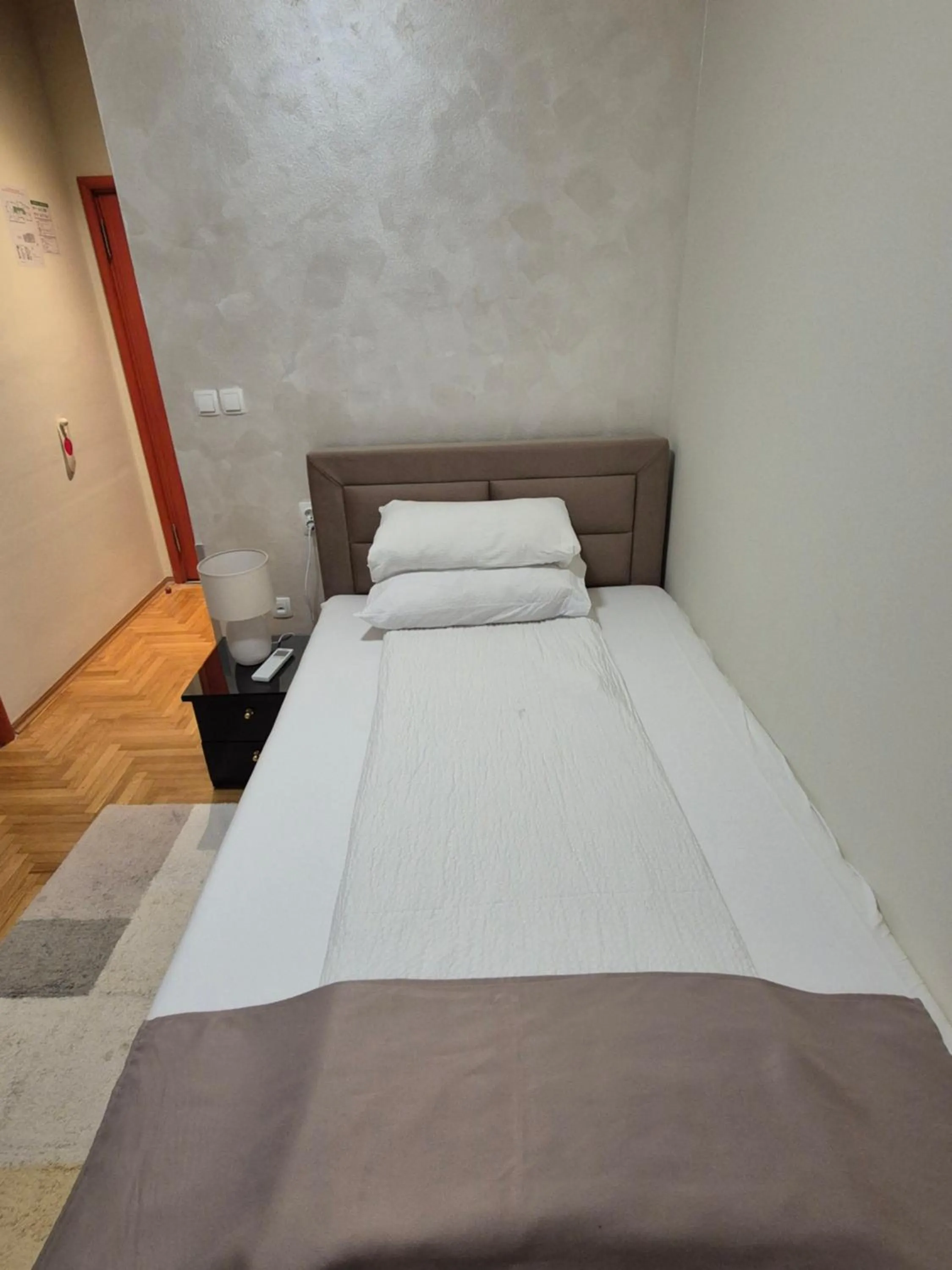 Photo of the whole room in Hotel MB