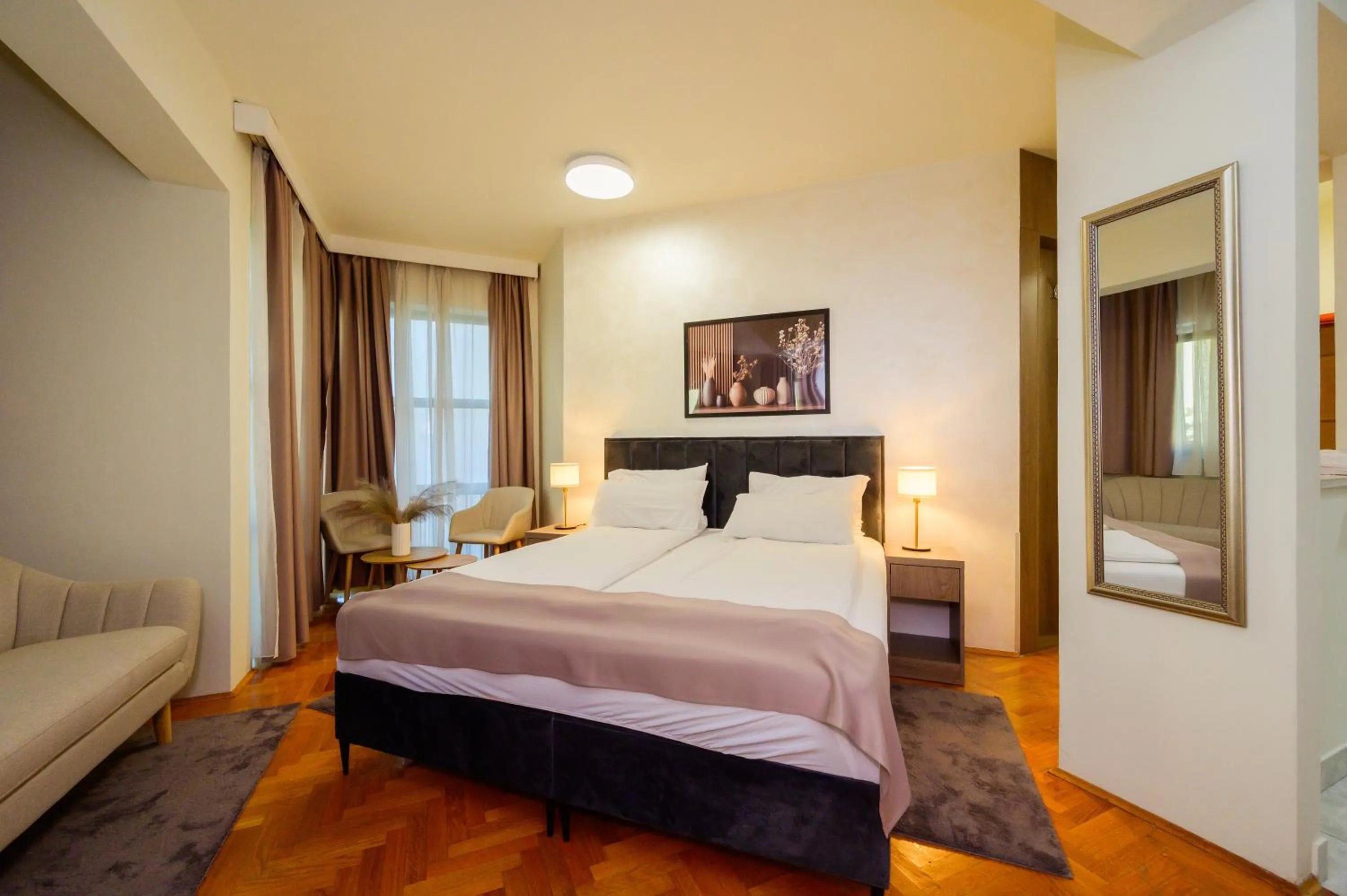 TV and multimedia, Bed in Hotel MB