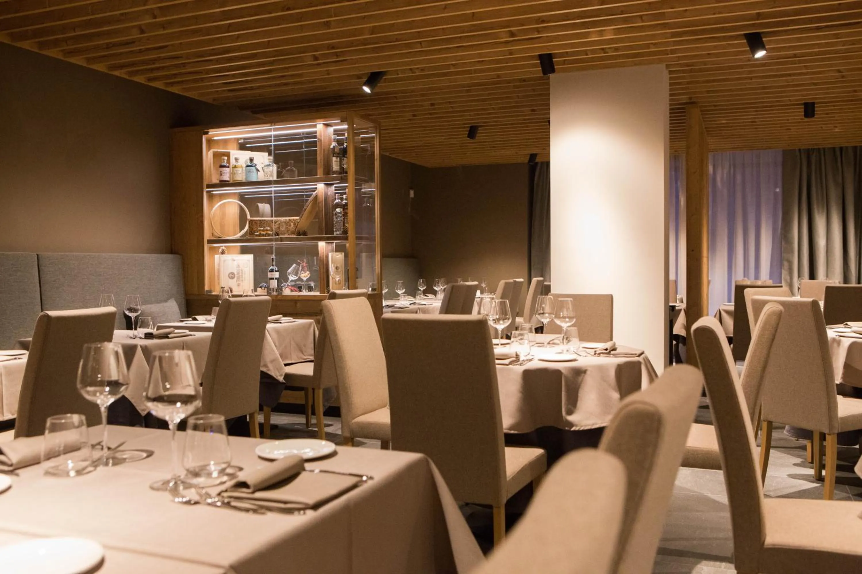 Restaurant/places to eat in Hotel La Vetta