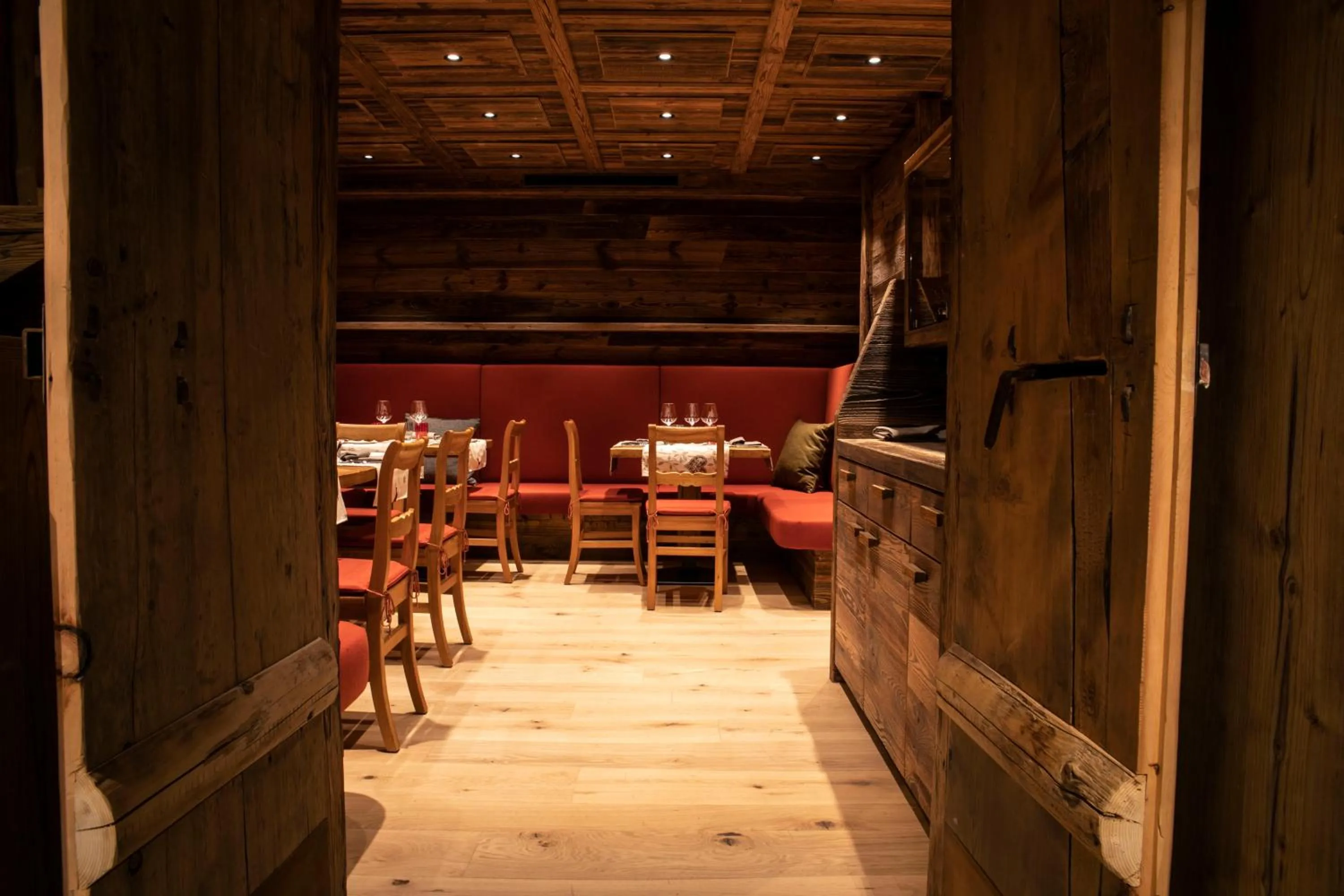 Restaurant/places to eat in Hotel La Vetta