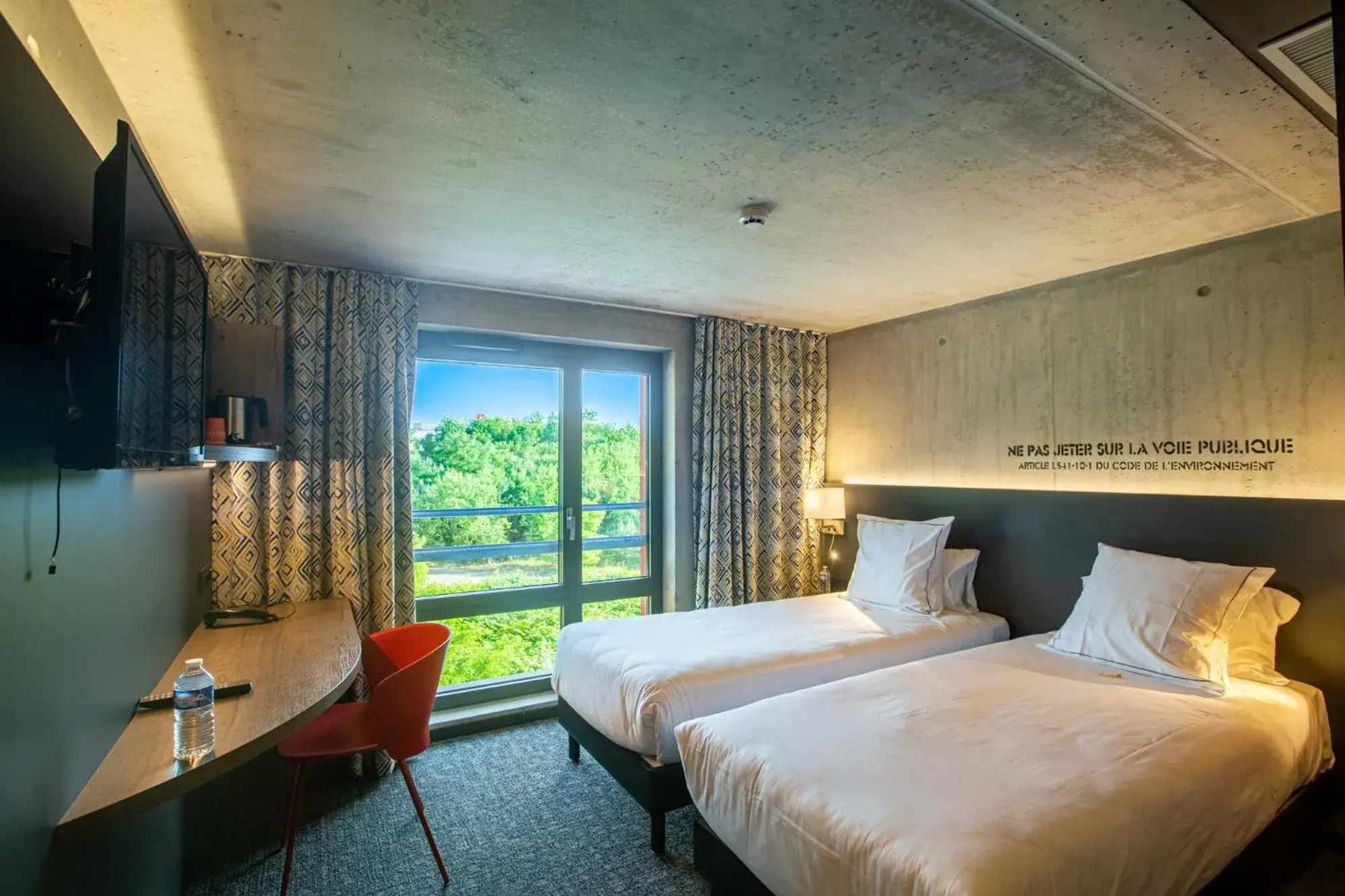 Superior Twin Room in Lorraine Hôtel Nancy Ouest - Laxou Superior Twin Room in Lorraine Hôtel Nancy Ouest - Laxou