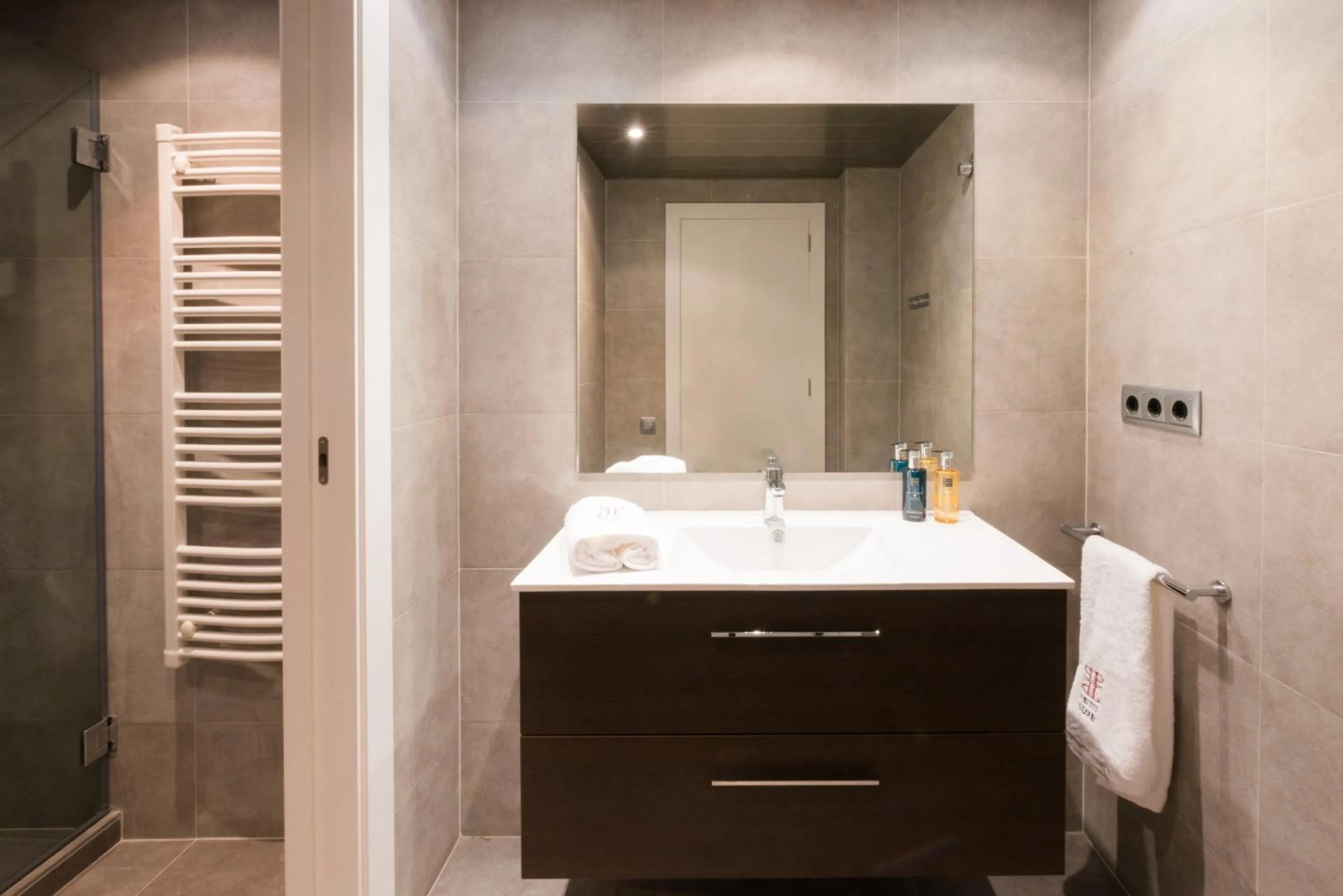 Toilet in Petit Luxe l'Oasi d'Egara