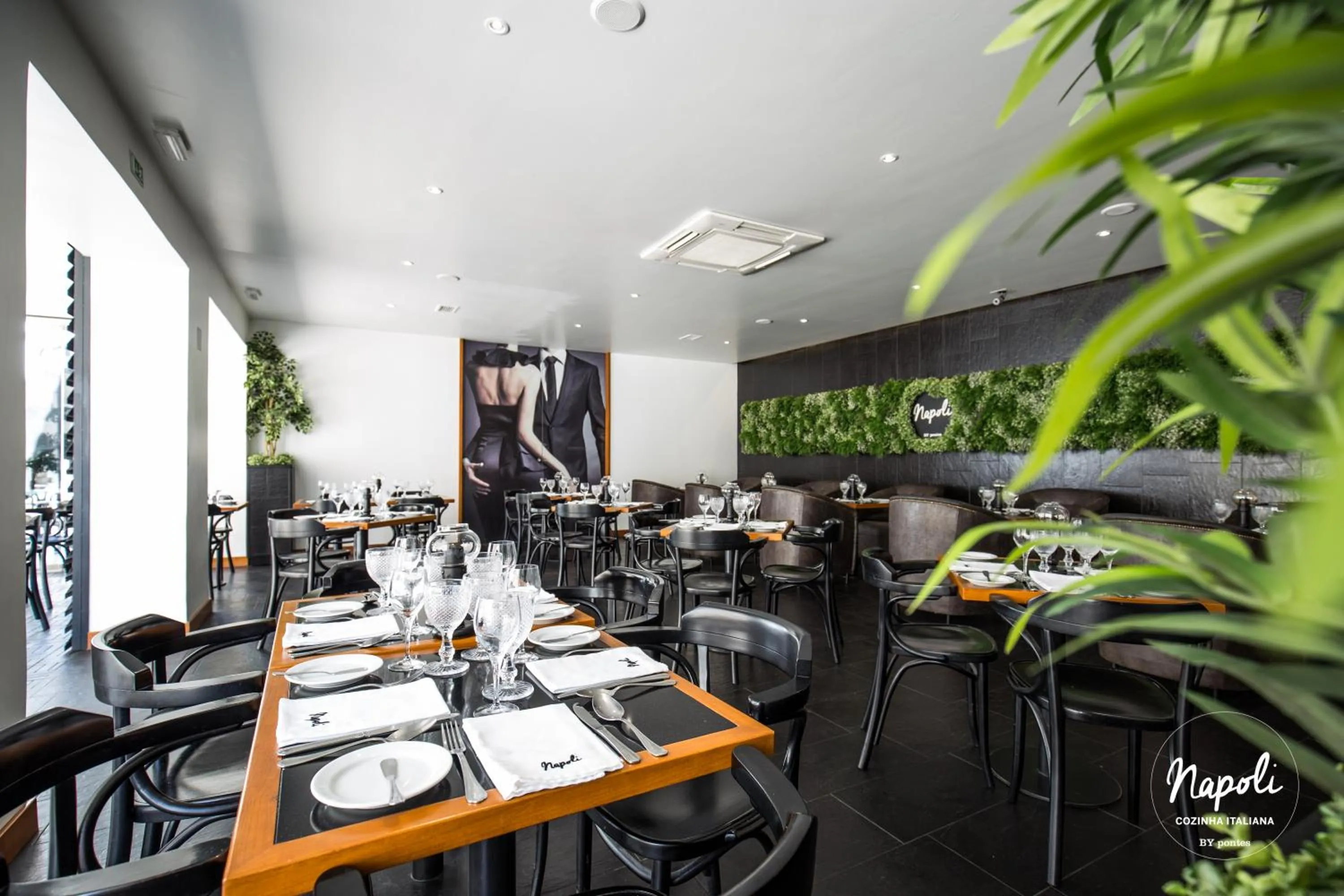 Restaurant/places to eat in Residencial Mar e Sol