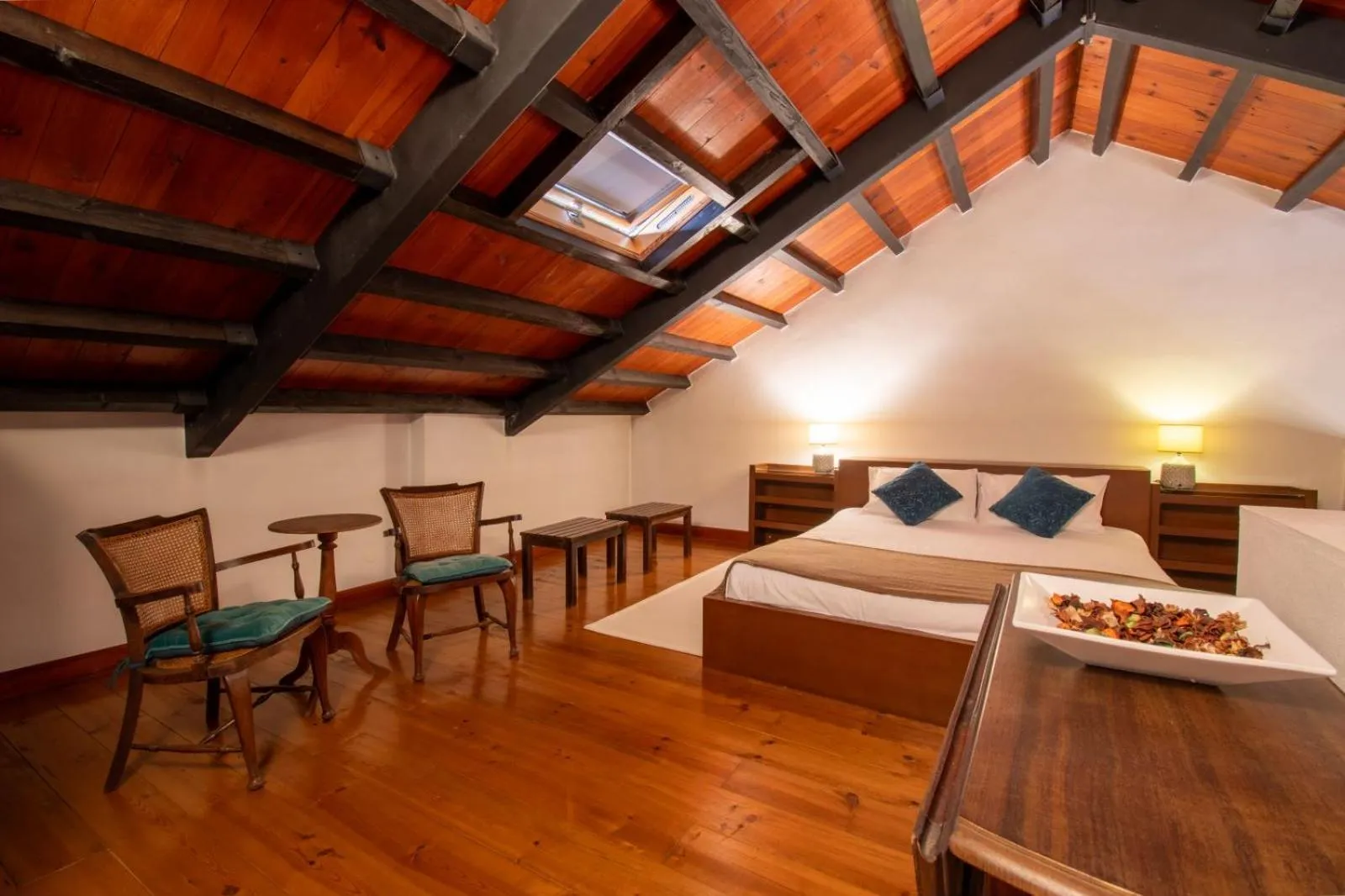 Property building, Bed in Quinta da Alcaidaria Mor