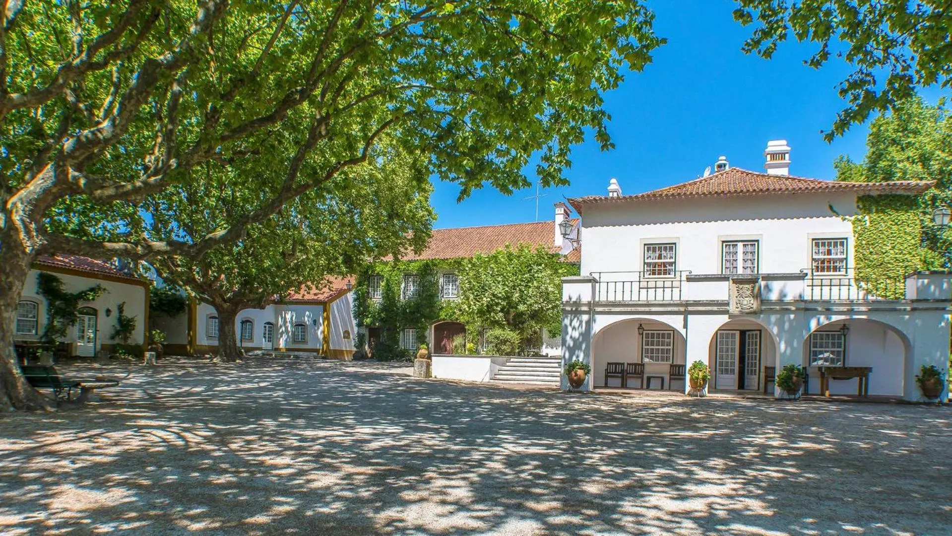 Property building in Quinta da Alcaidaria Mor