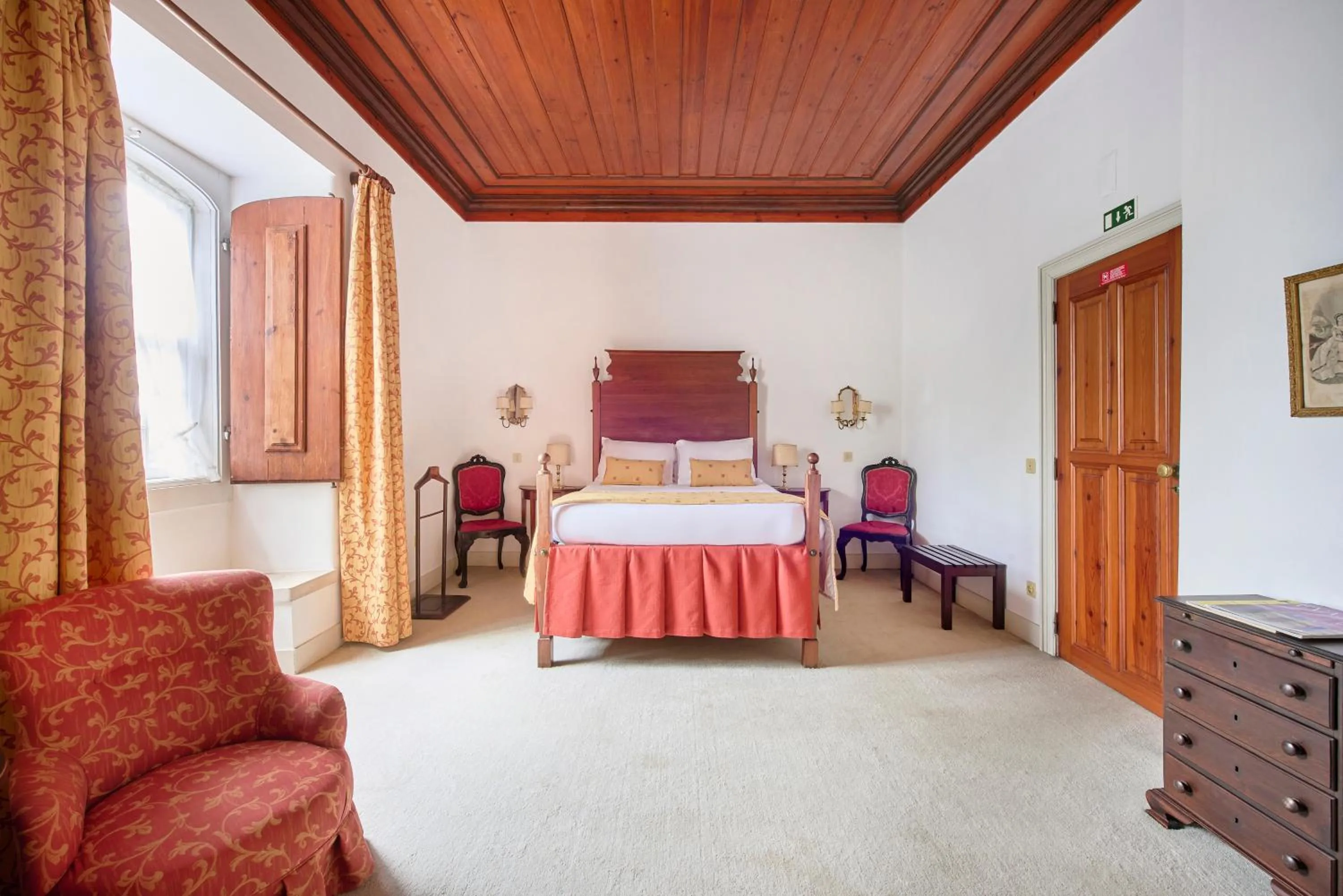 Bedroom, Bed in Quinta da Alcaidaria Mor