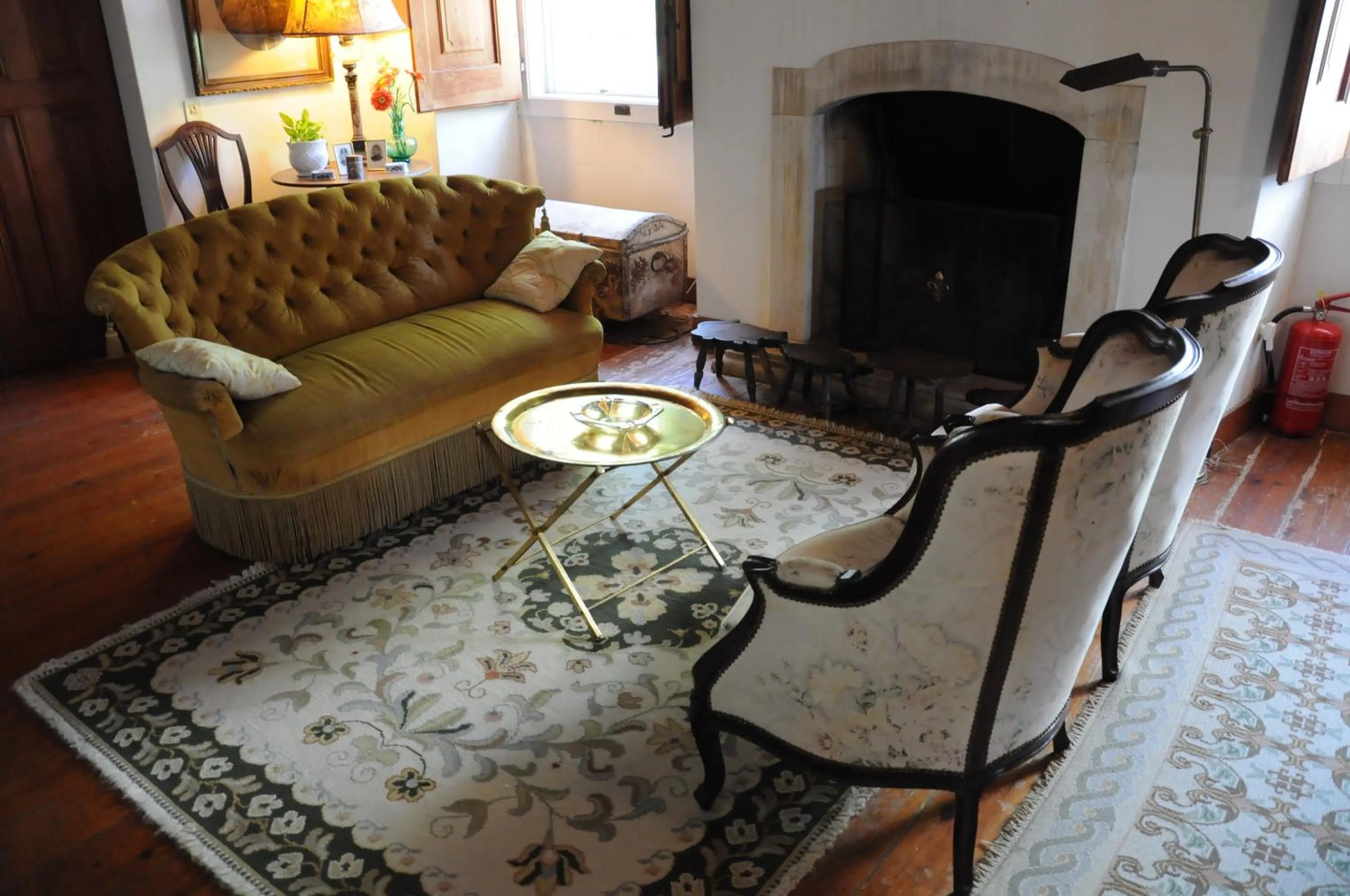 Communal lounge/ TV room in Quinta da Alcaidaria Mor