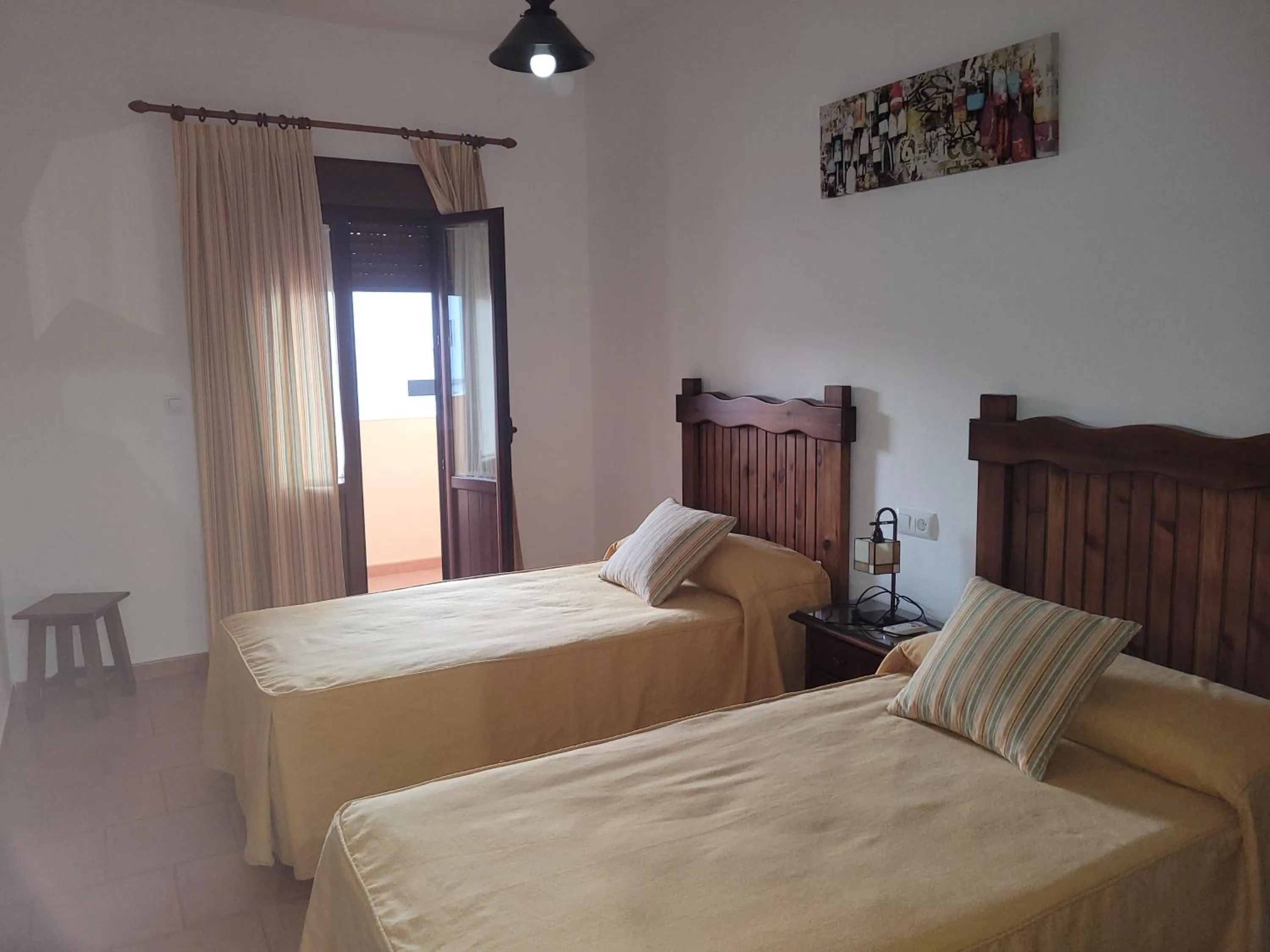 Bedroom, Bed in El Corral de Dolores