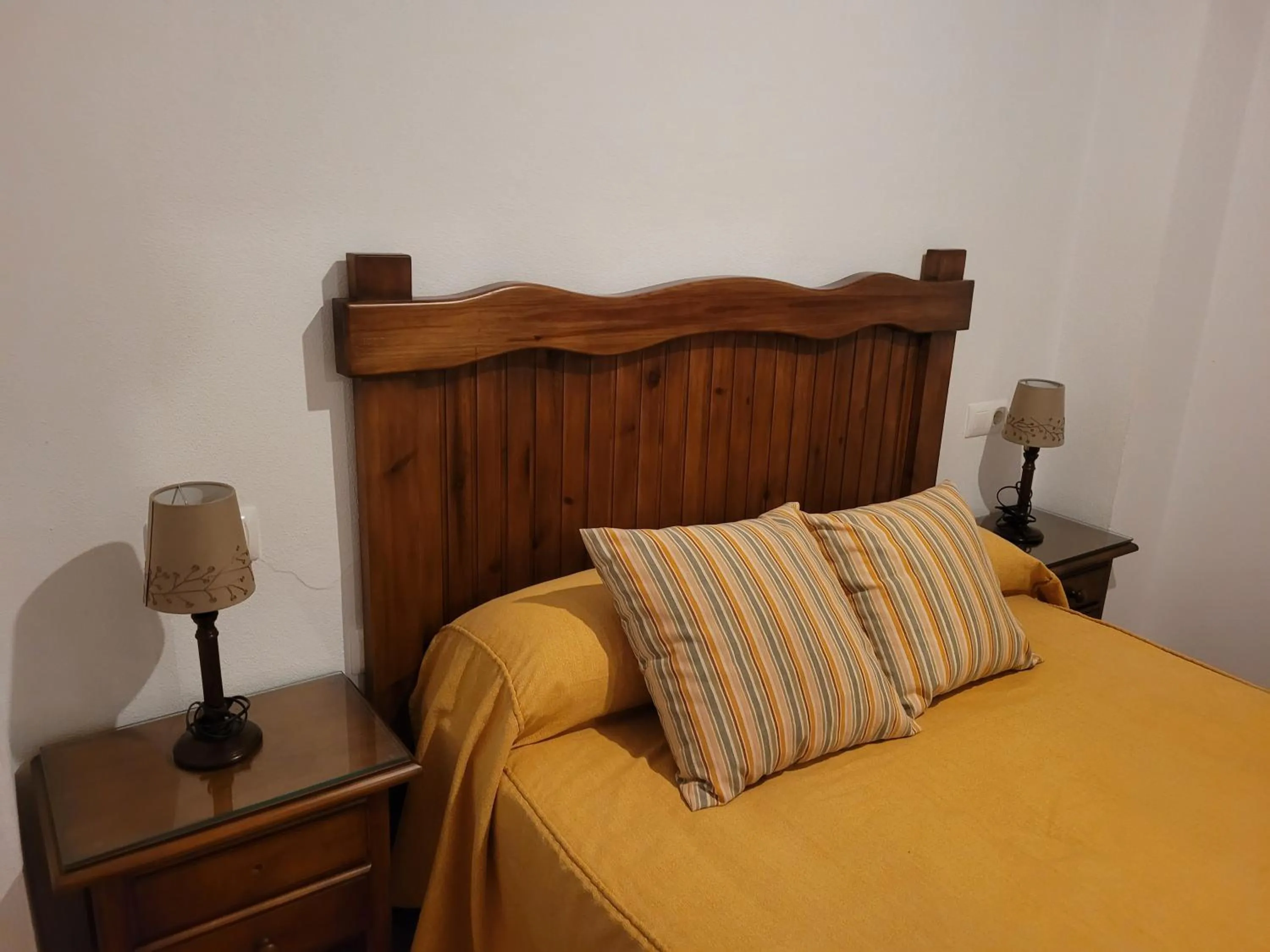 Bedroom, Bed in El Corral de Dolores