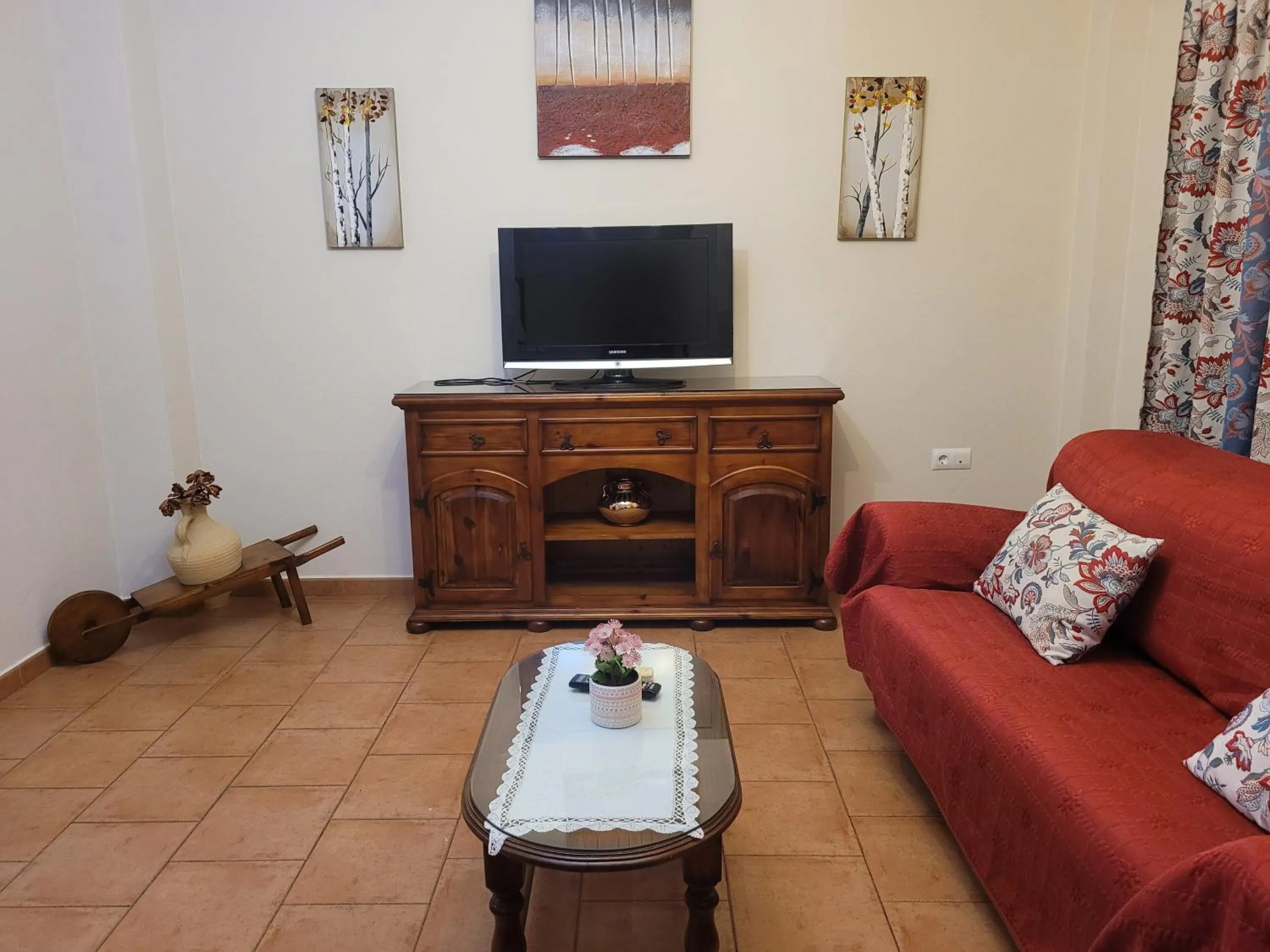 Communal lounge/ TV room in El Corral de Dolores
