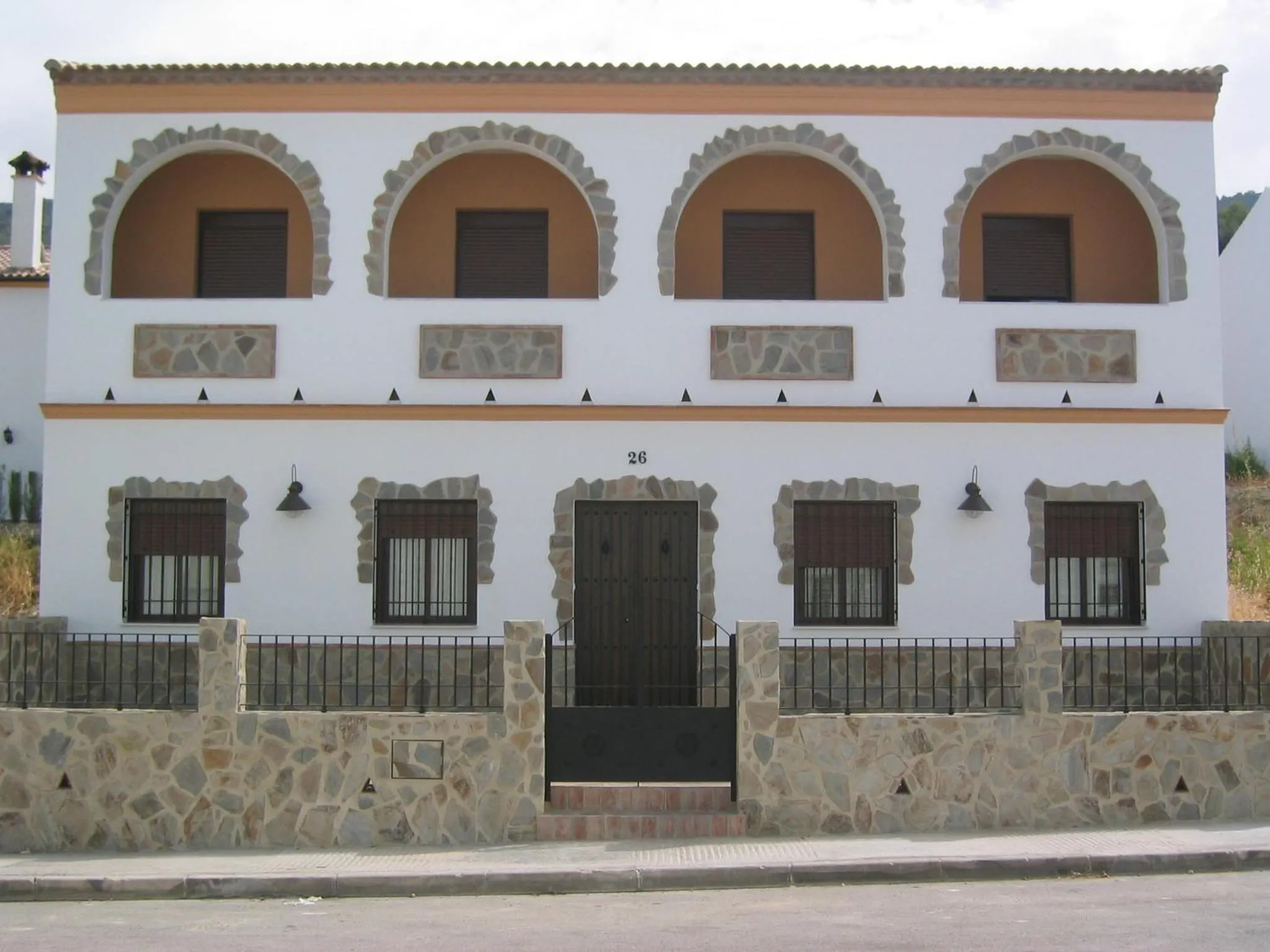 Property building in El Corral de Dolores