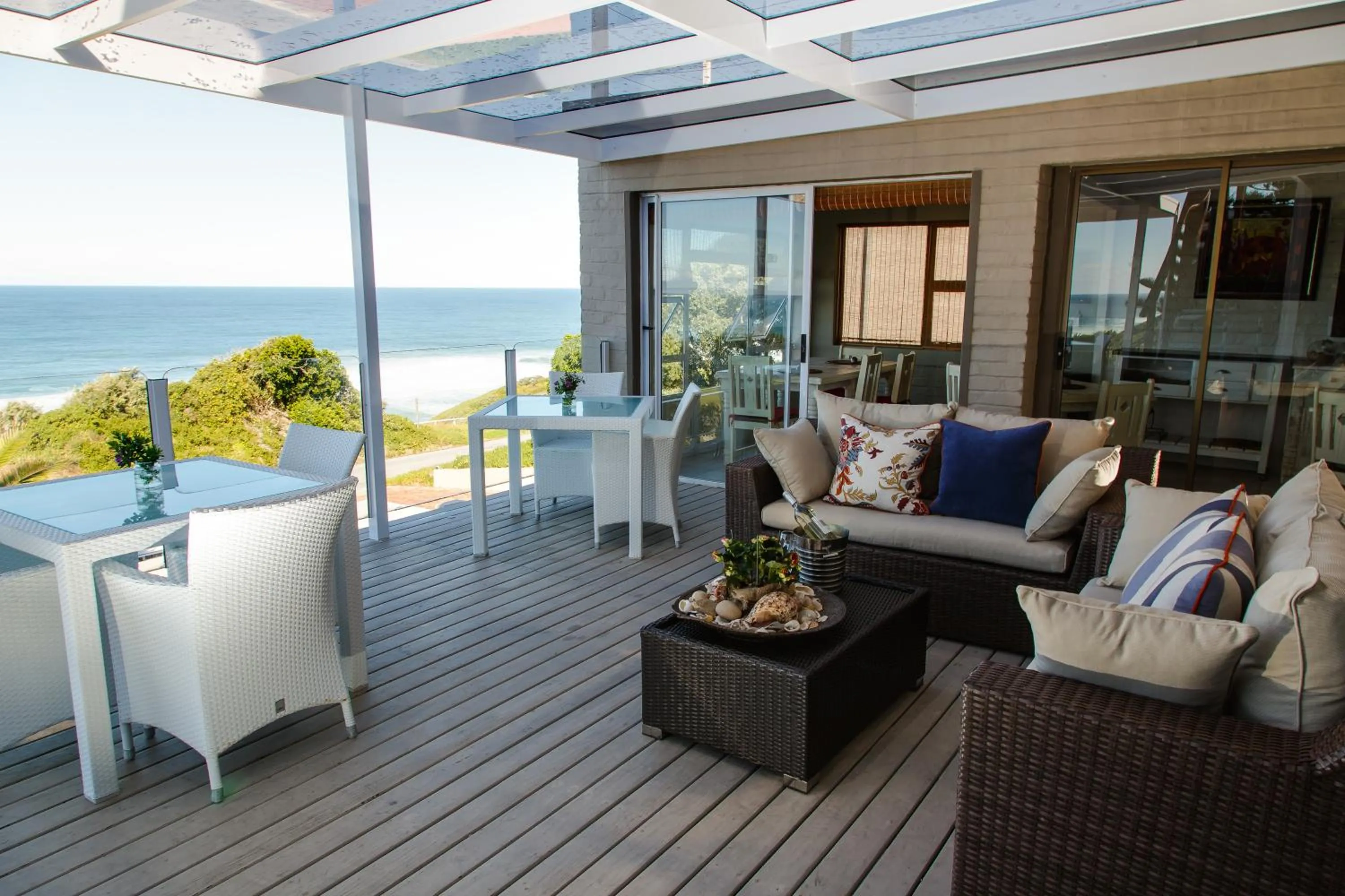 Balcony/Terrace in Whales Way Ocean Retreat