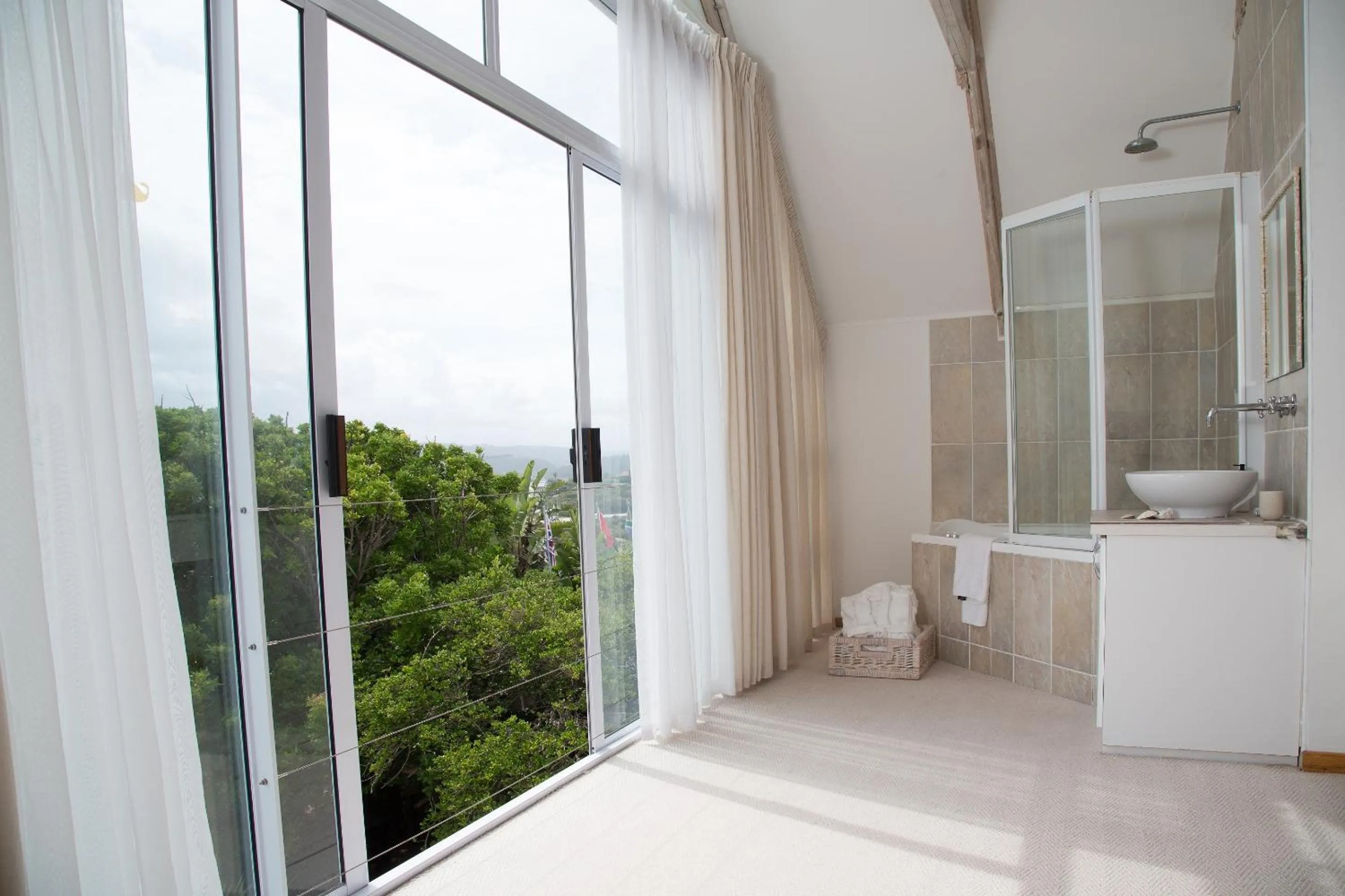 Bathroom in Whales Way Ocean Retreat