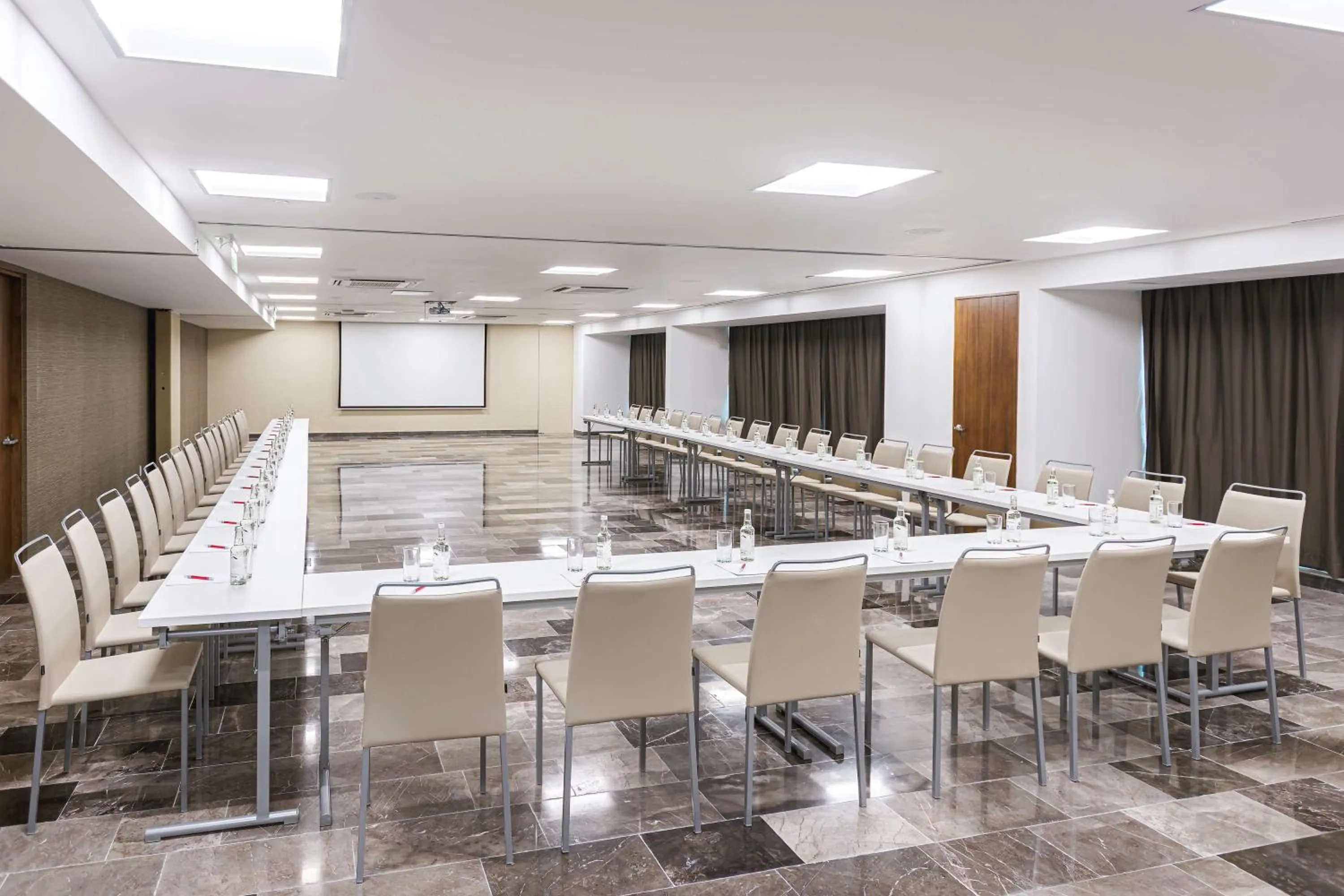 Meeting/conference room in NH Collection Merida Paseo Montejo