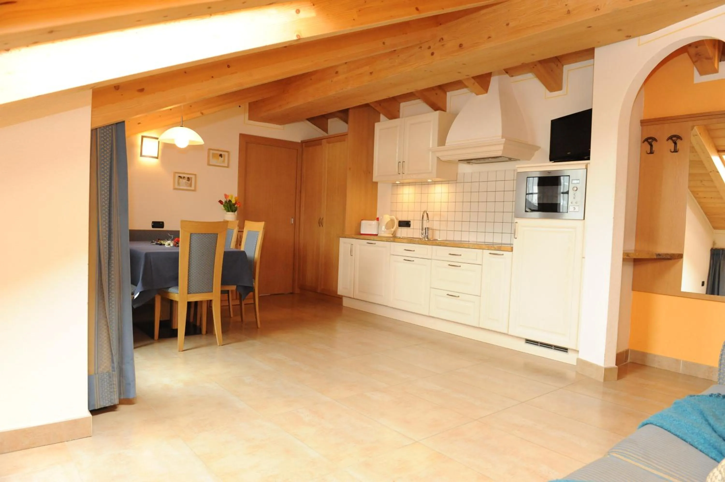 Kitchen or kitchenette in Chalet Tea Da Bondi