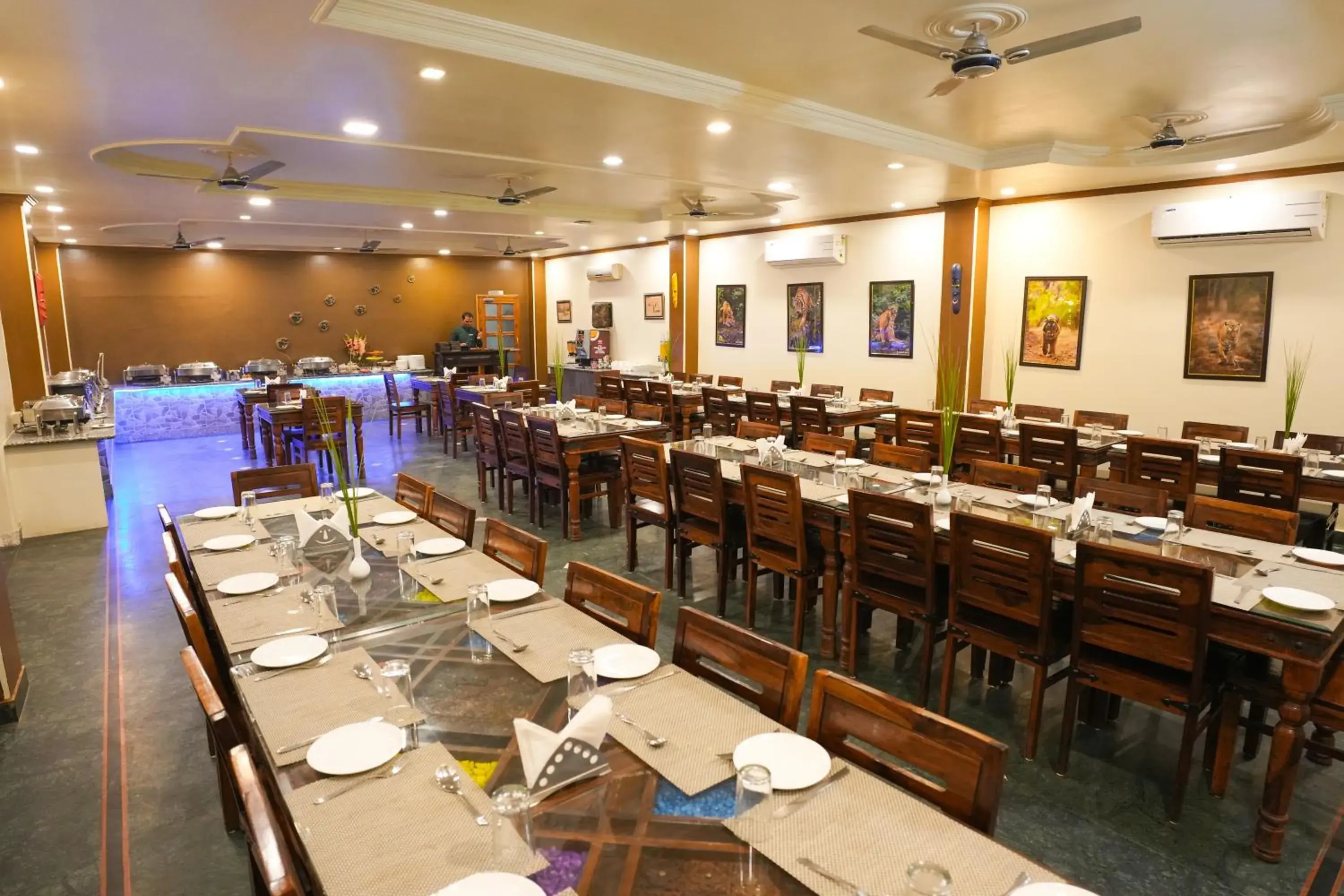 Restaurant/places to eat in Raj Palace Resort Restaurant/places to eat in Raj Palace Resort