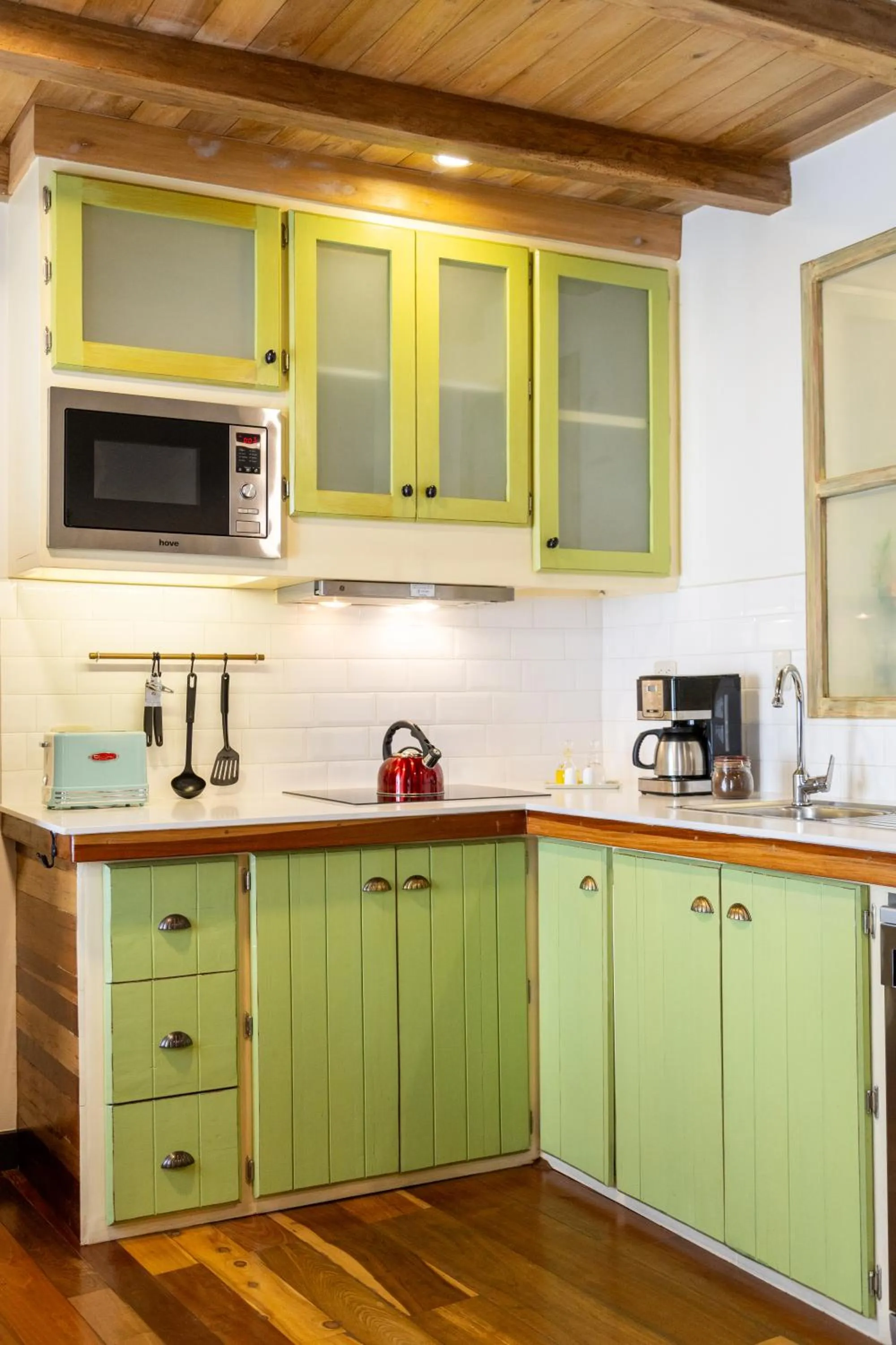 Kitchen or kitchenette in Old Town Quito Suites, Heritage Hotel, Historic center