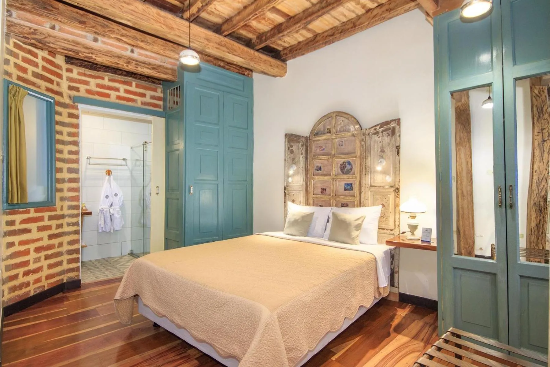 Bed in Old Town Quito Suites, Heritage Hotel, Historic center