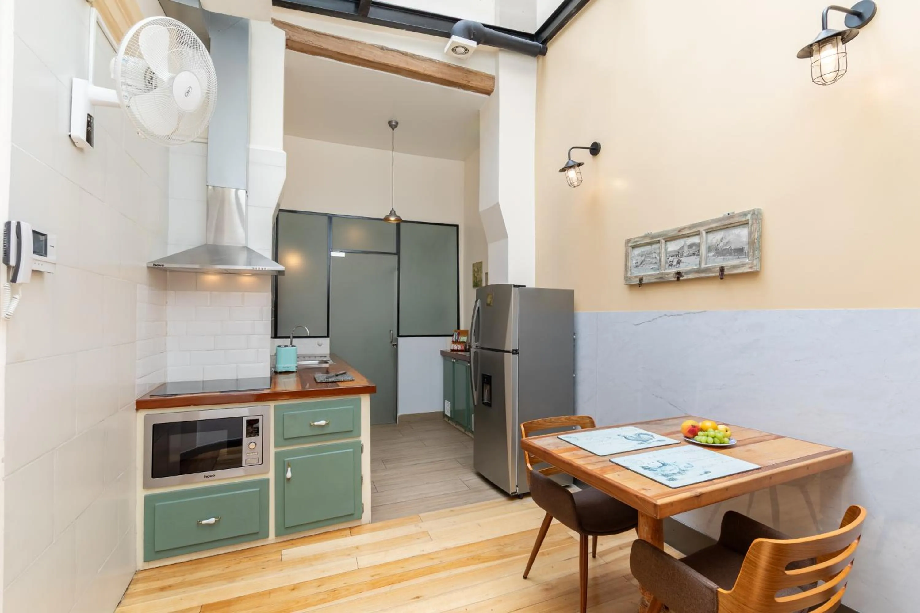 Kitchen or kitchenette in Old Town Quito Suites, Heritage Hotel, Historic center