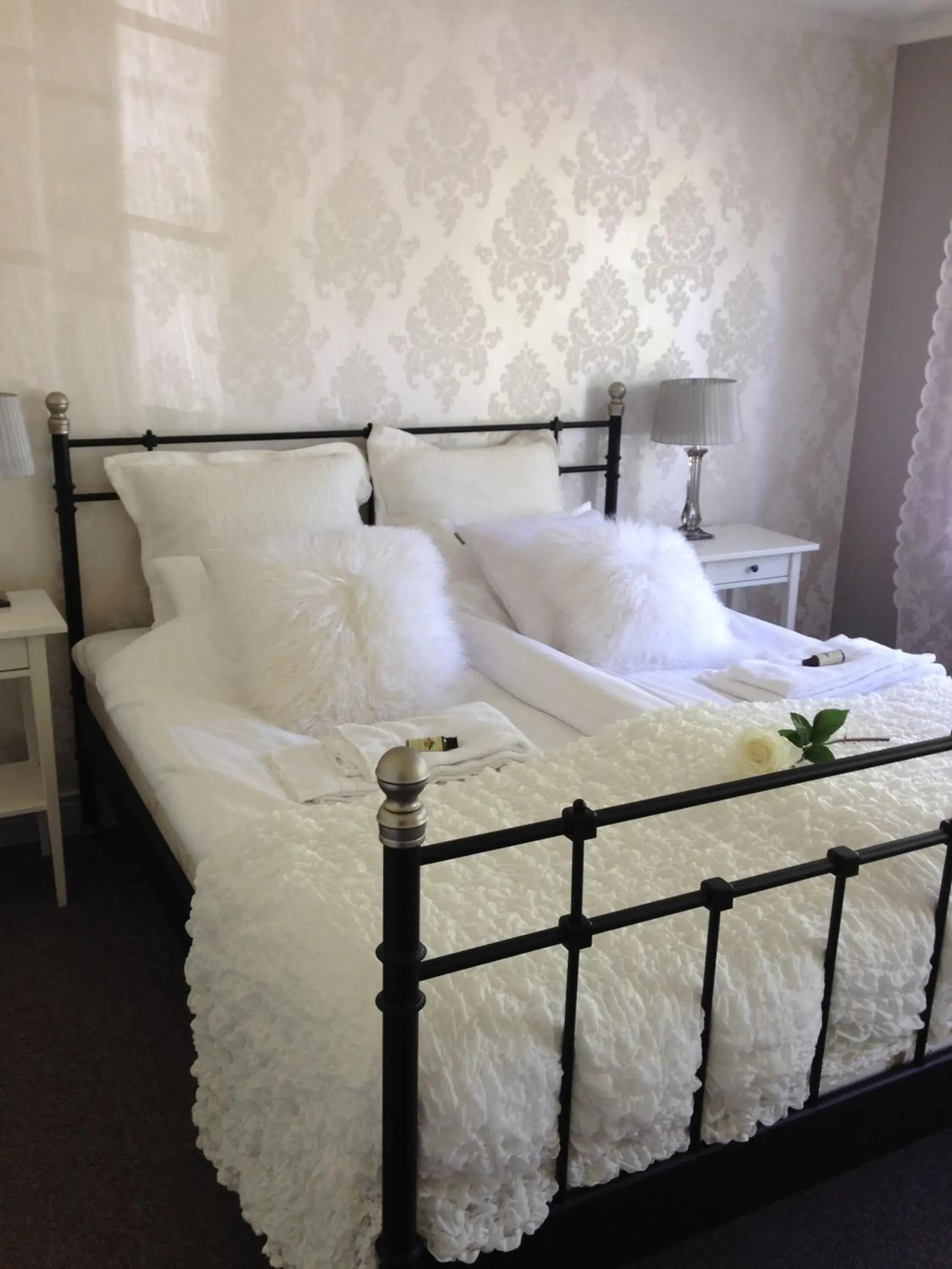Double Room in Huskvarna Hotell & Vandrarhem Double Room in Huskvarna Hotell & Vandrarhem