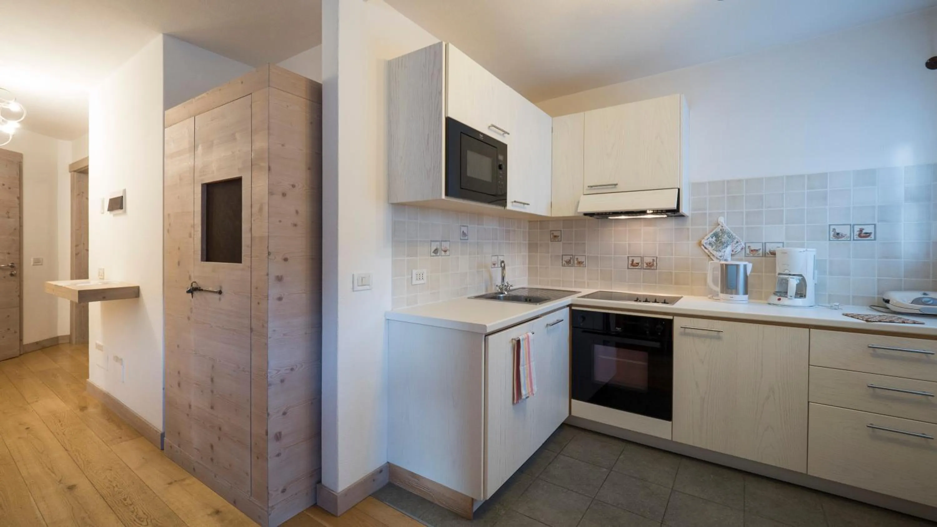 Kitchen or kitchenette in Chalet C'Est La Vie