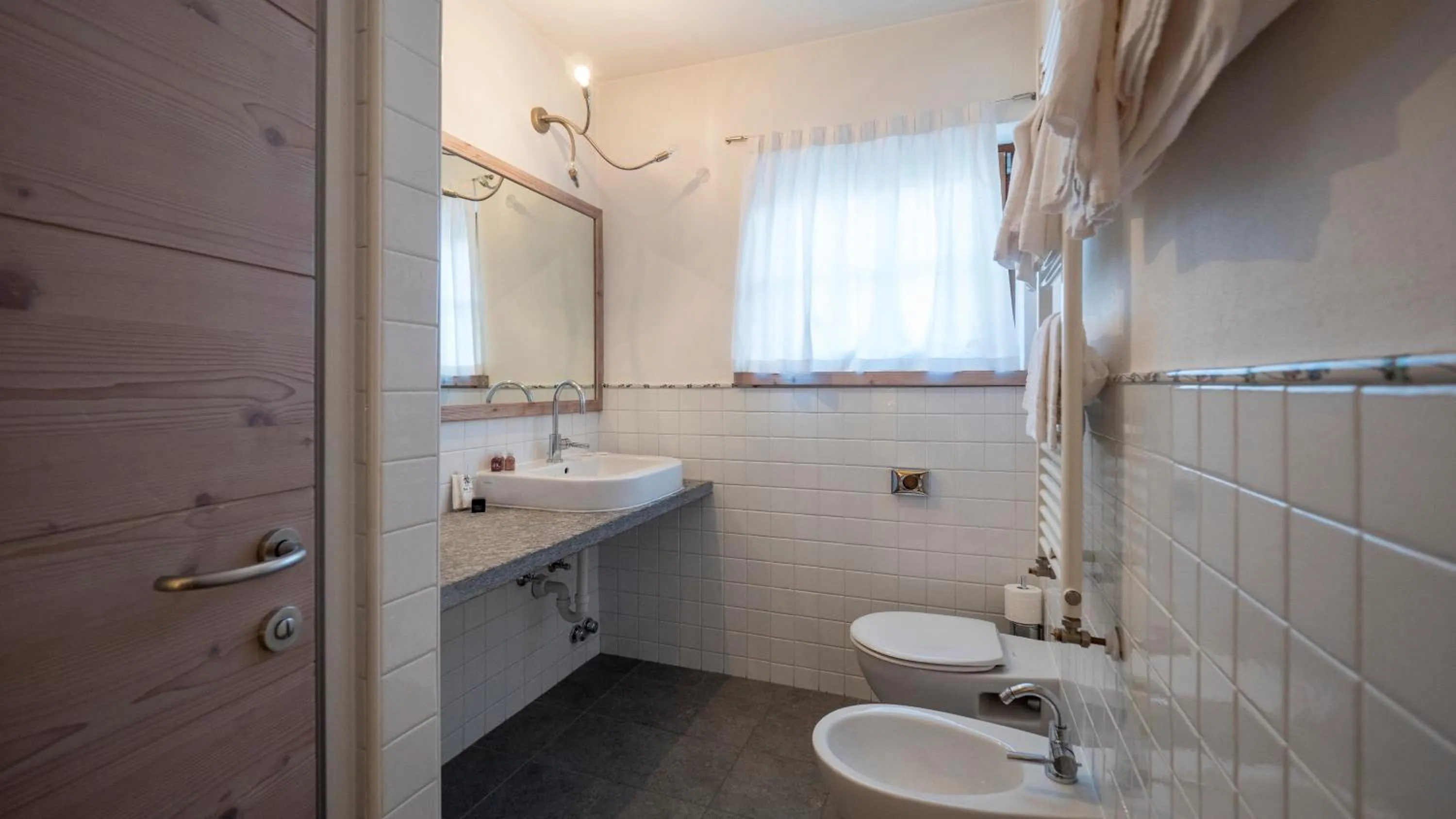 Decorative detail in Chalet C'Est La Vie