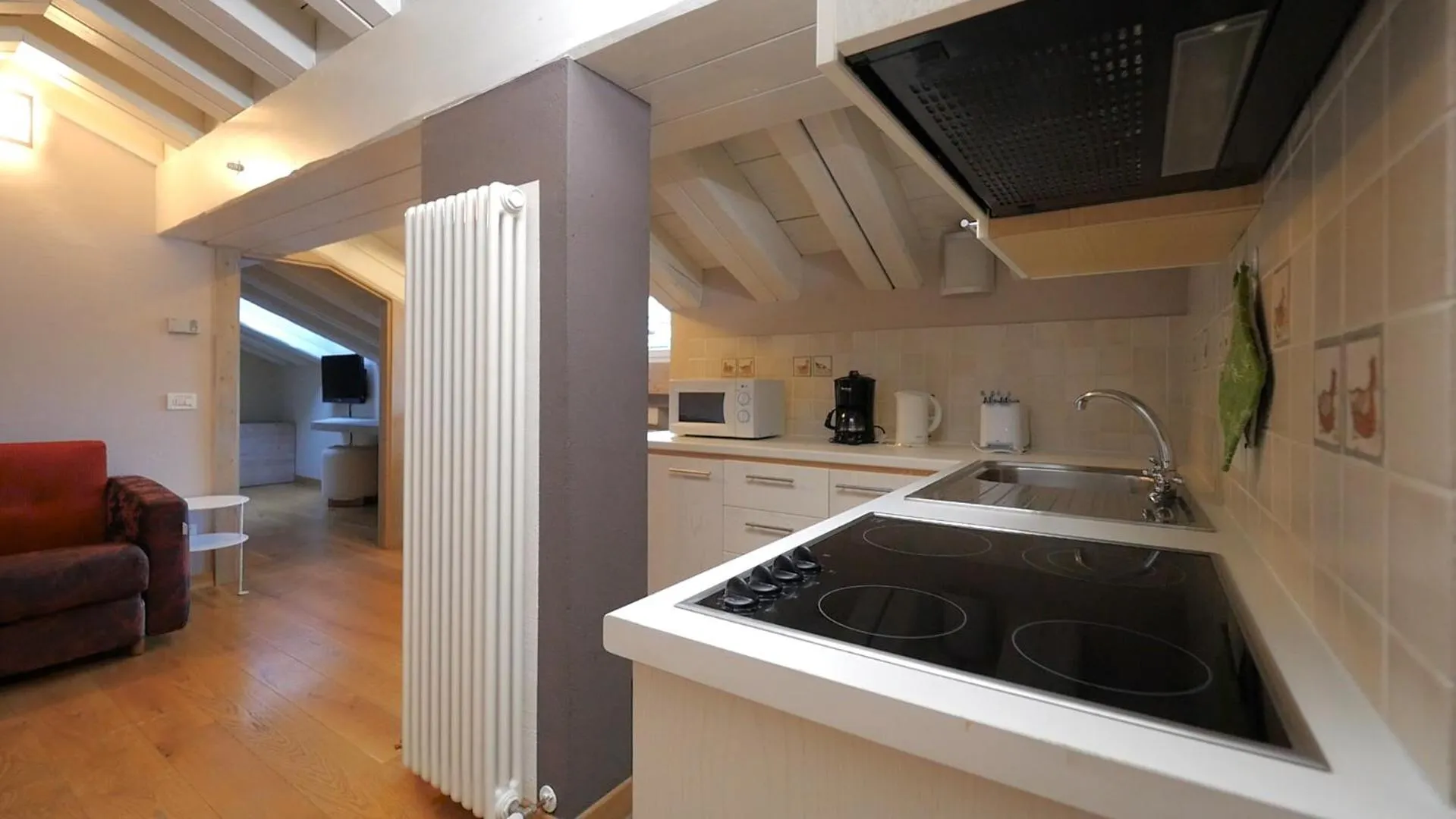 Kitchen or kitchenette in Chalet C'Est La Vie