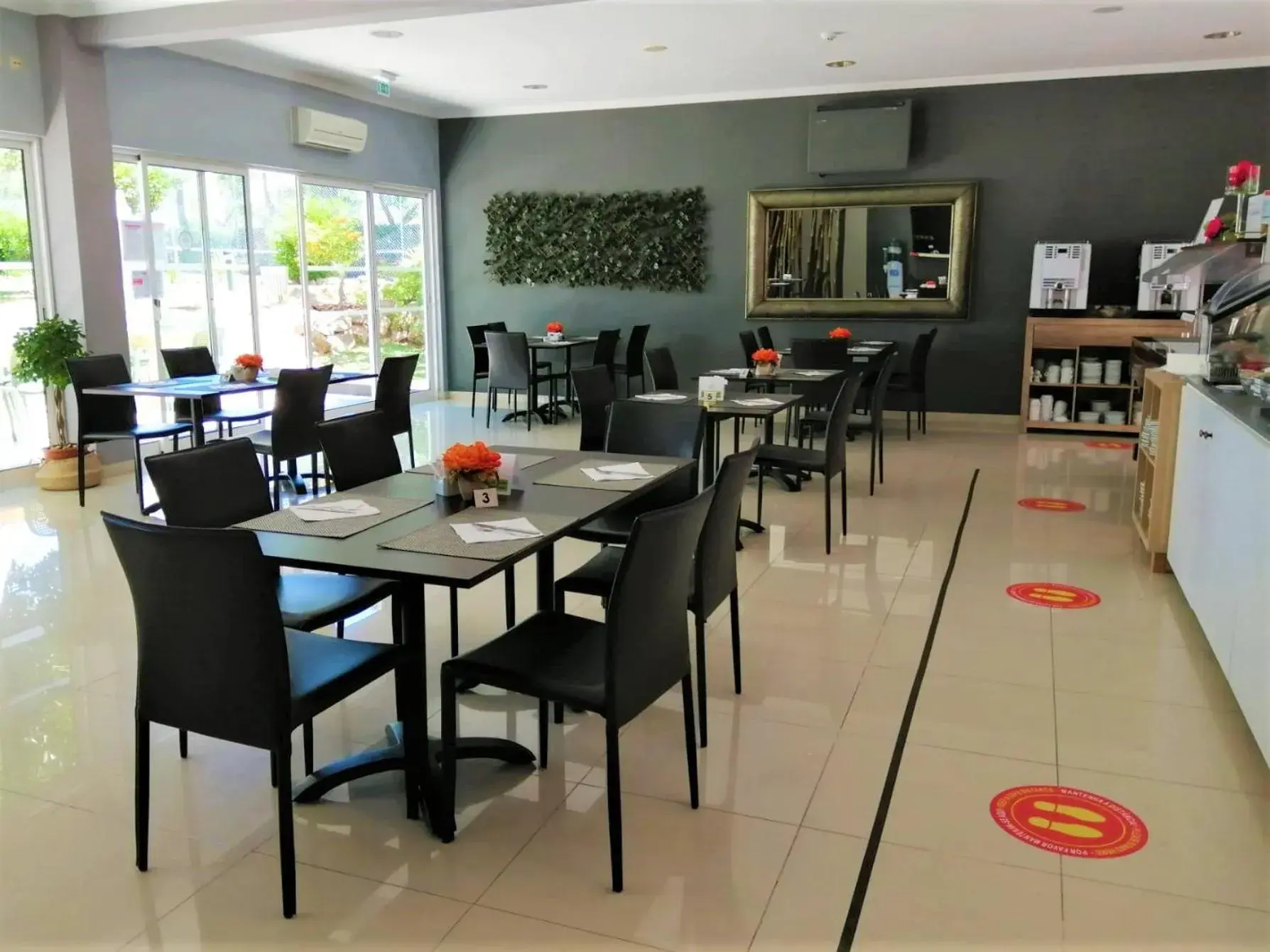 Breakfast in The Navigator - Olympus Marina Breakfast in The Navigator - Olympus Marina