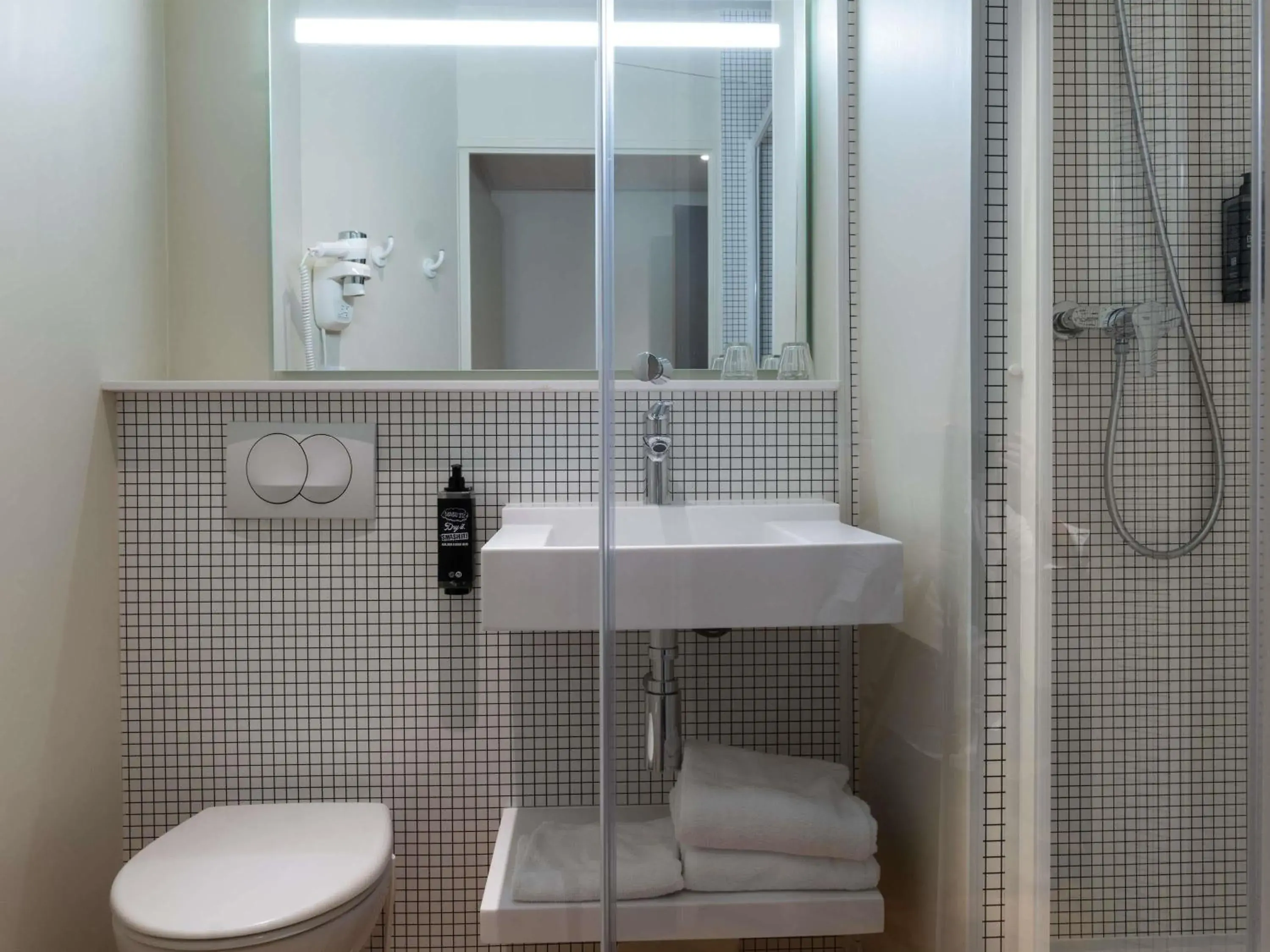 Bedroom in Ibis Budget Saint Malo Centre Bedroom in Ibis Budget Saint Malo Centre