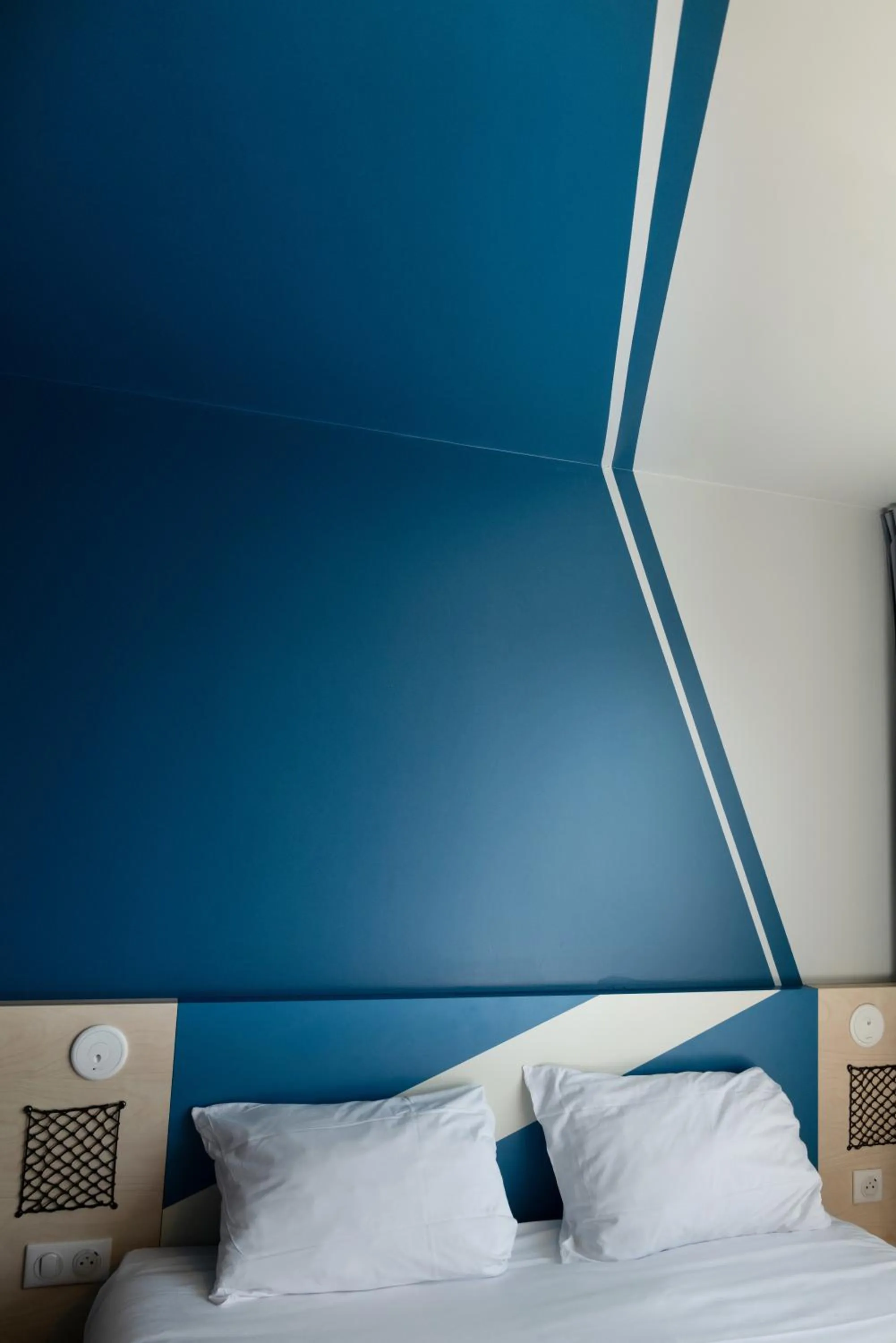 Bed in Ibis Budget Saint Malo Centre