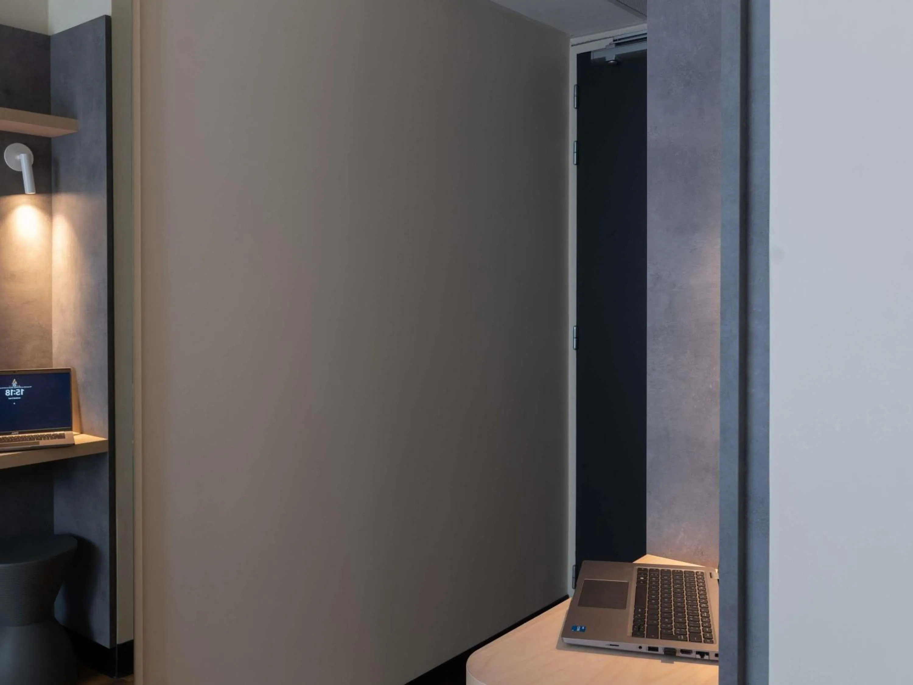 Bedroom in Ibis Budget Saint Malo Centre