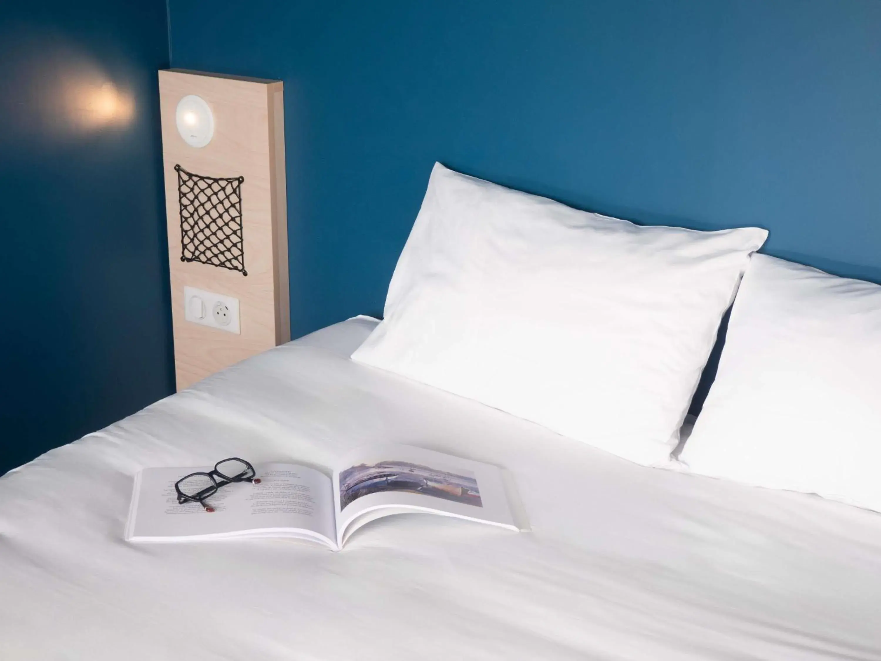Bedroom, Bed in Ibis Budget Saint Malo Centre Bedroom, Bed in Ibis Budget Saint Malo Centre