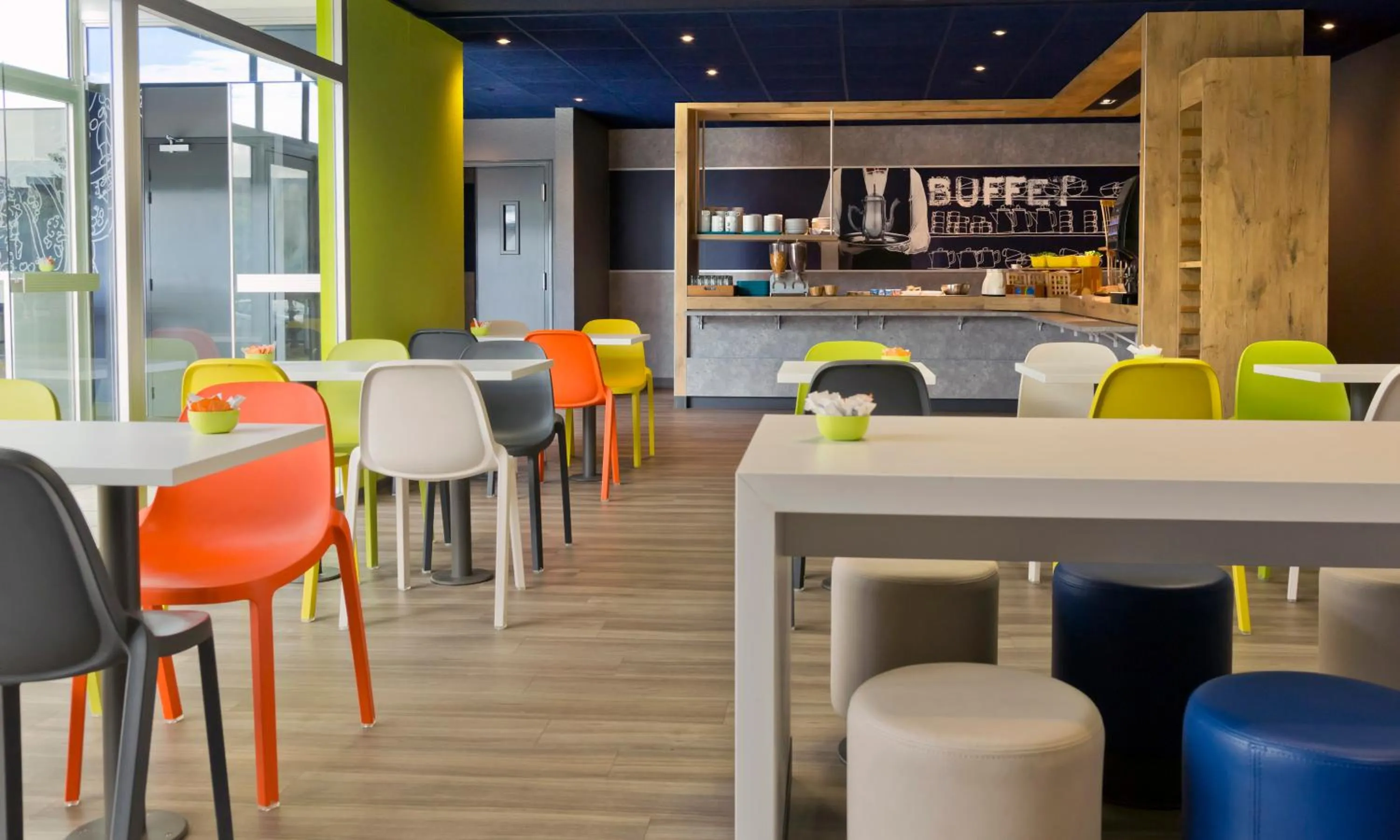 Restaurant/places to eat in Ibis Budget Saint Malo Centre