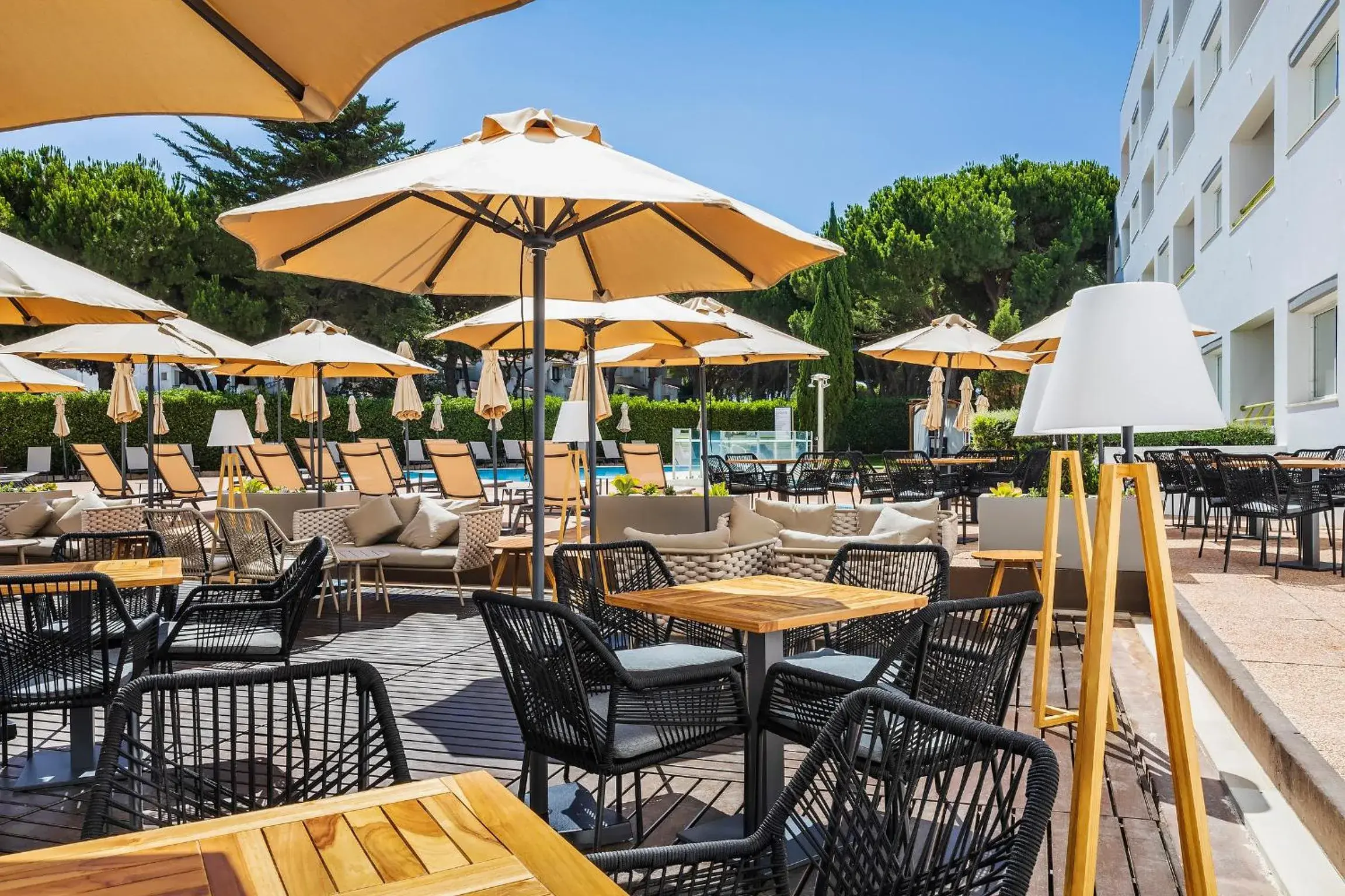 Swimming pool in The Patio Suite Hotel Swimming pool in The Patio Suite Hotel