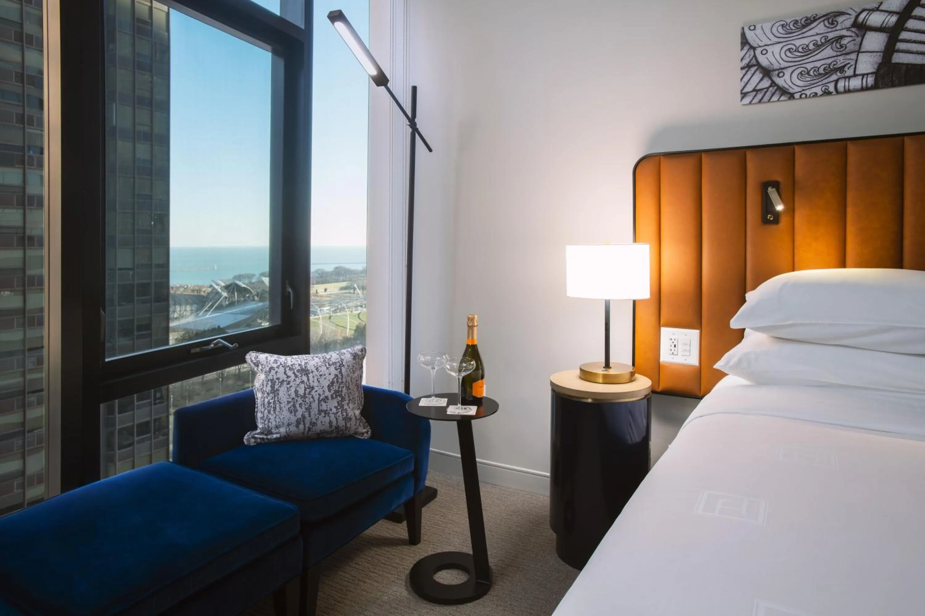 Bedroom, Bed in Arlo Chicago