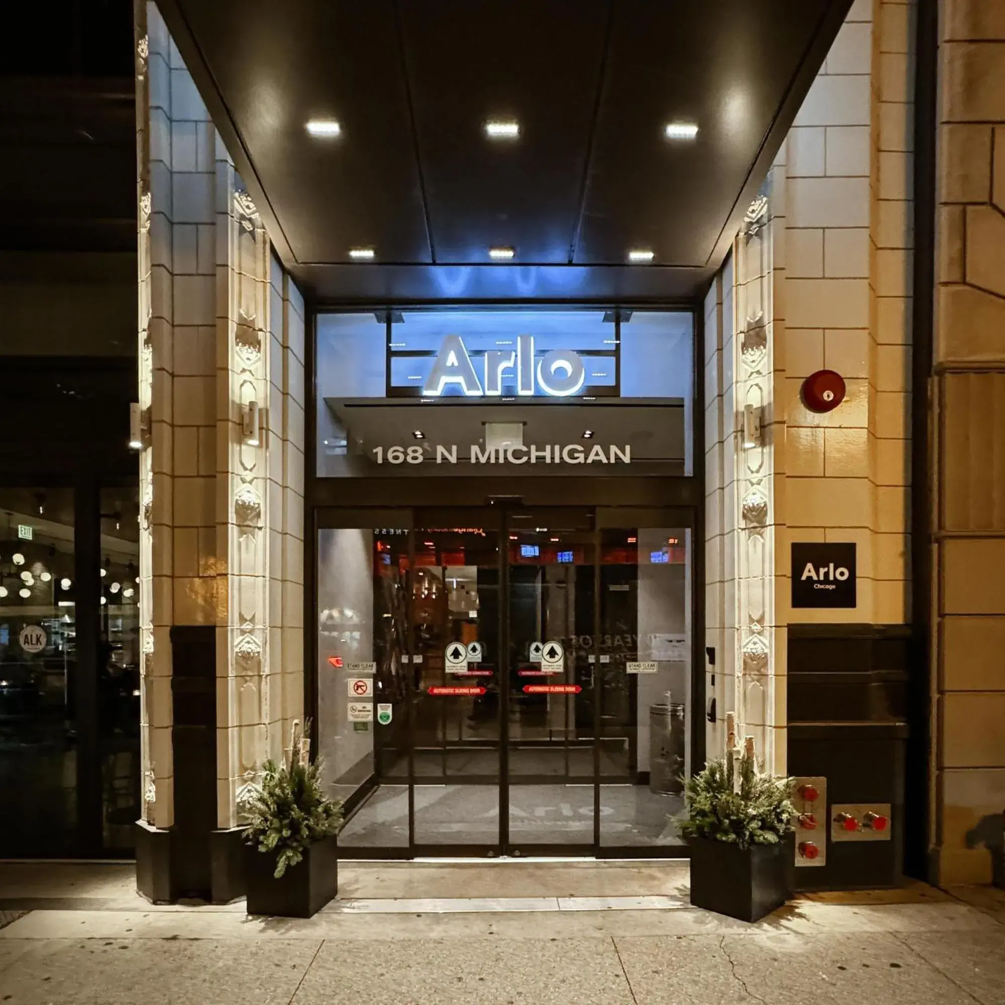 Property building in Arlo Chicago Property building in Arlo Chicago