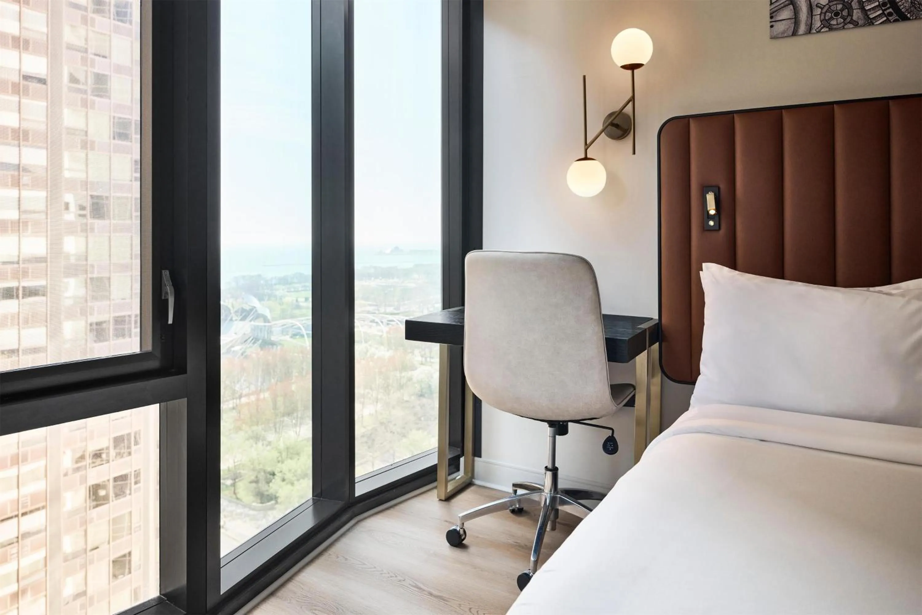 Bedroom, Bed in Arlo Chicago