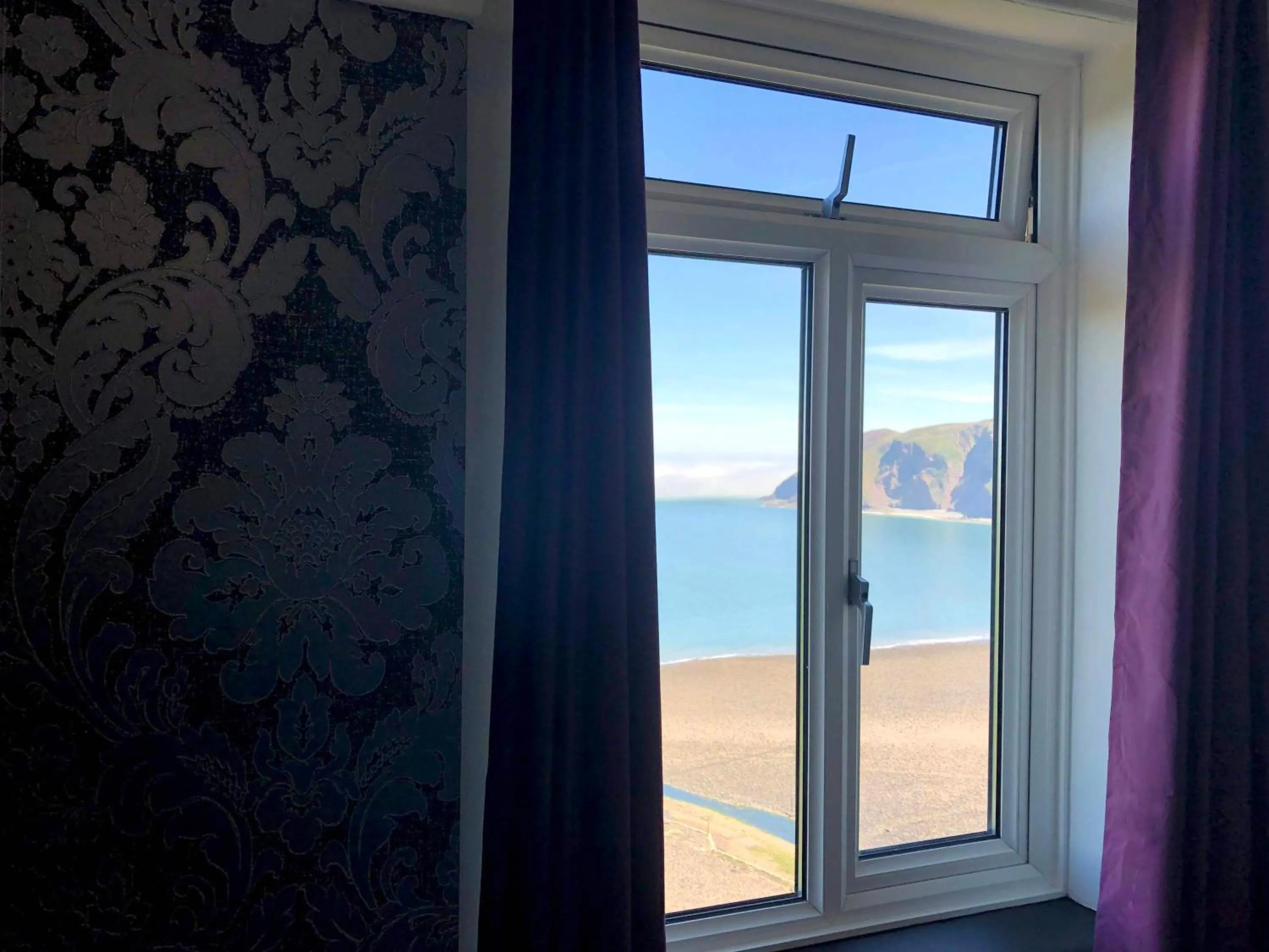 Bedroom in The North Cliff Hotel