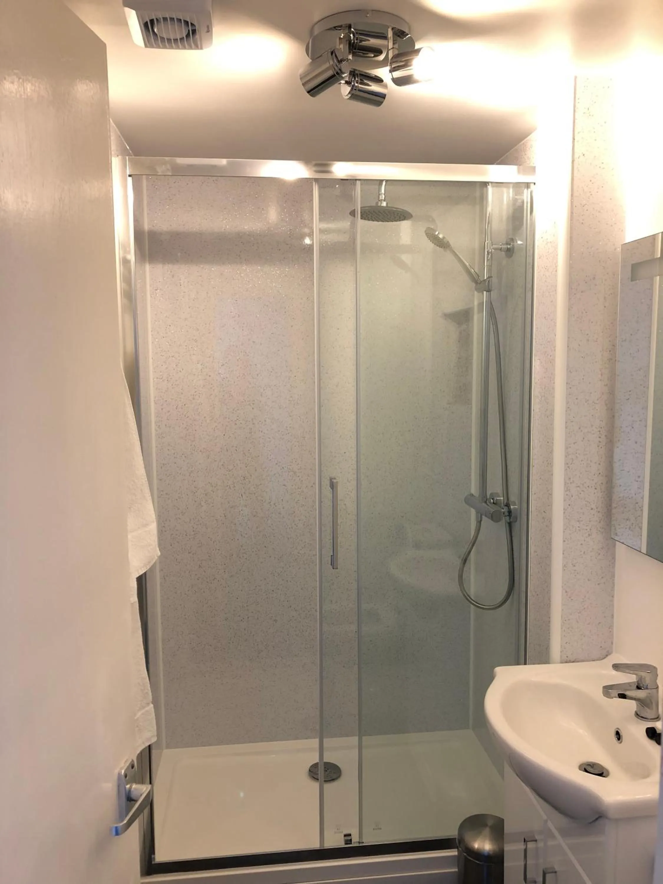 Bedroom in The North Cliff Hotel