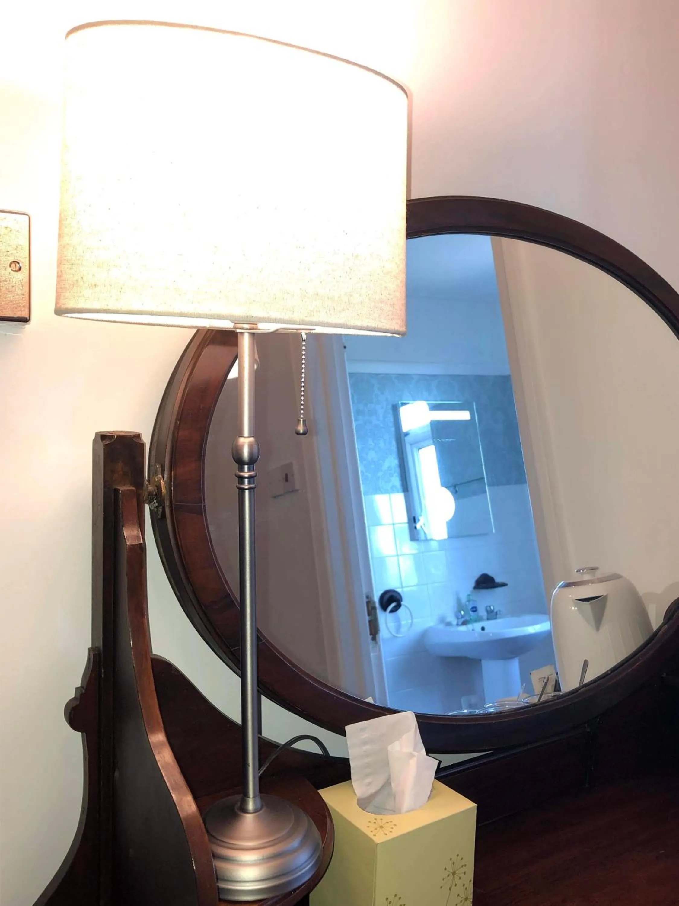 Bedroom in The North Cliff Hotel