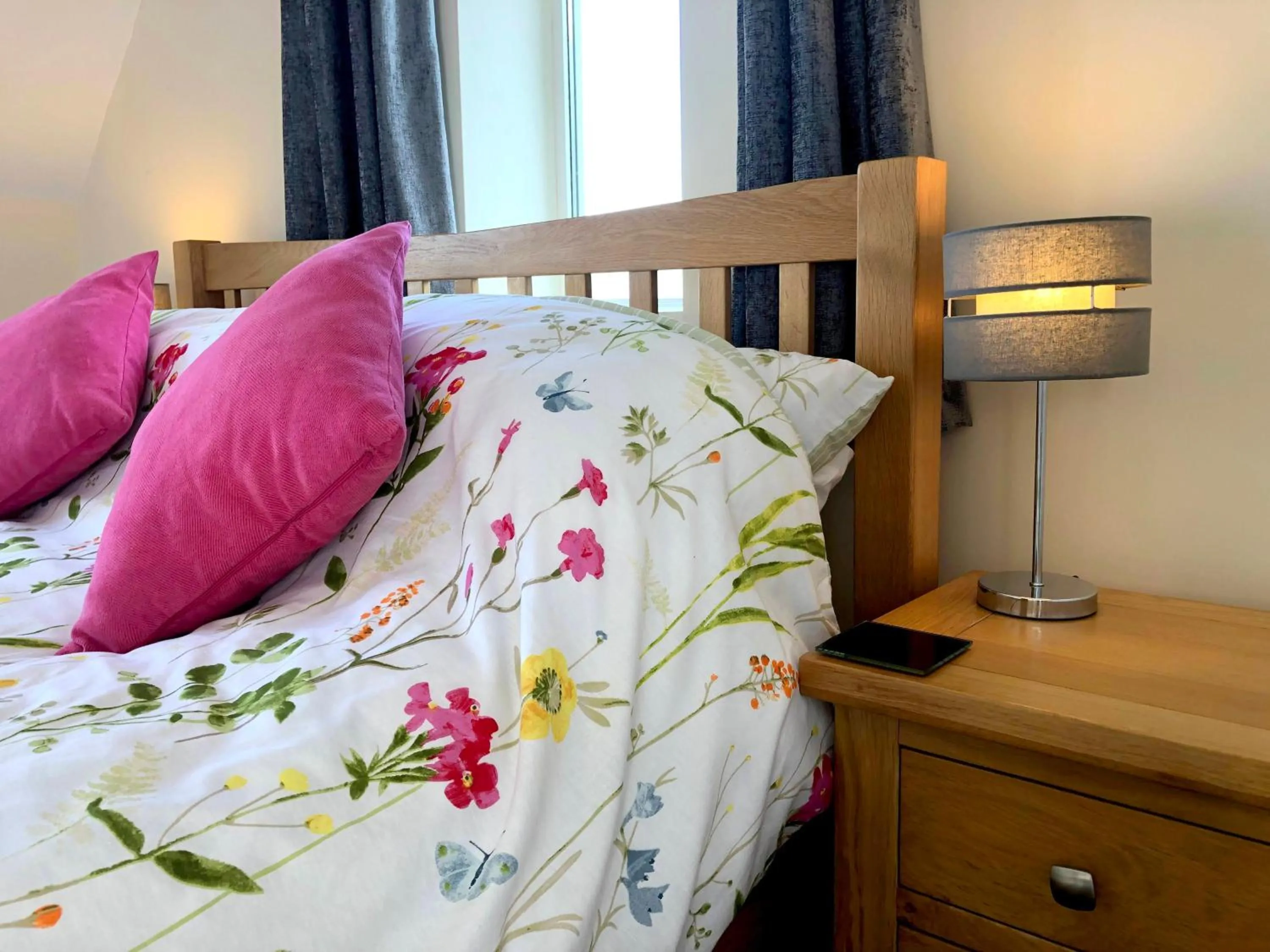 Bedroom, Bed in The North Cliff Hotel